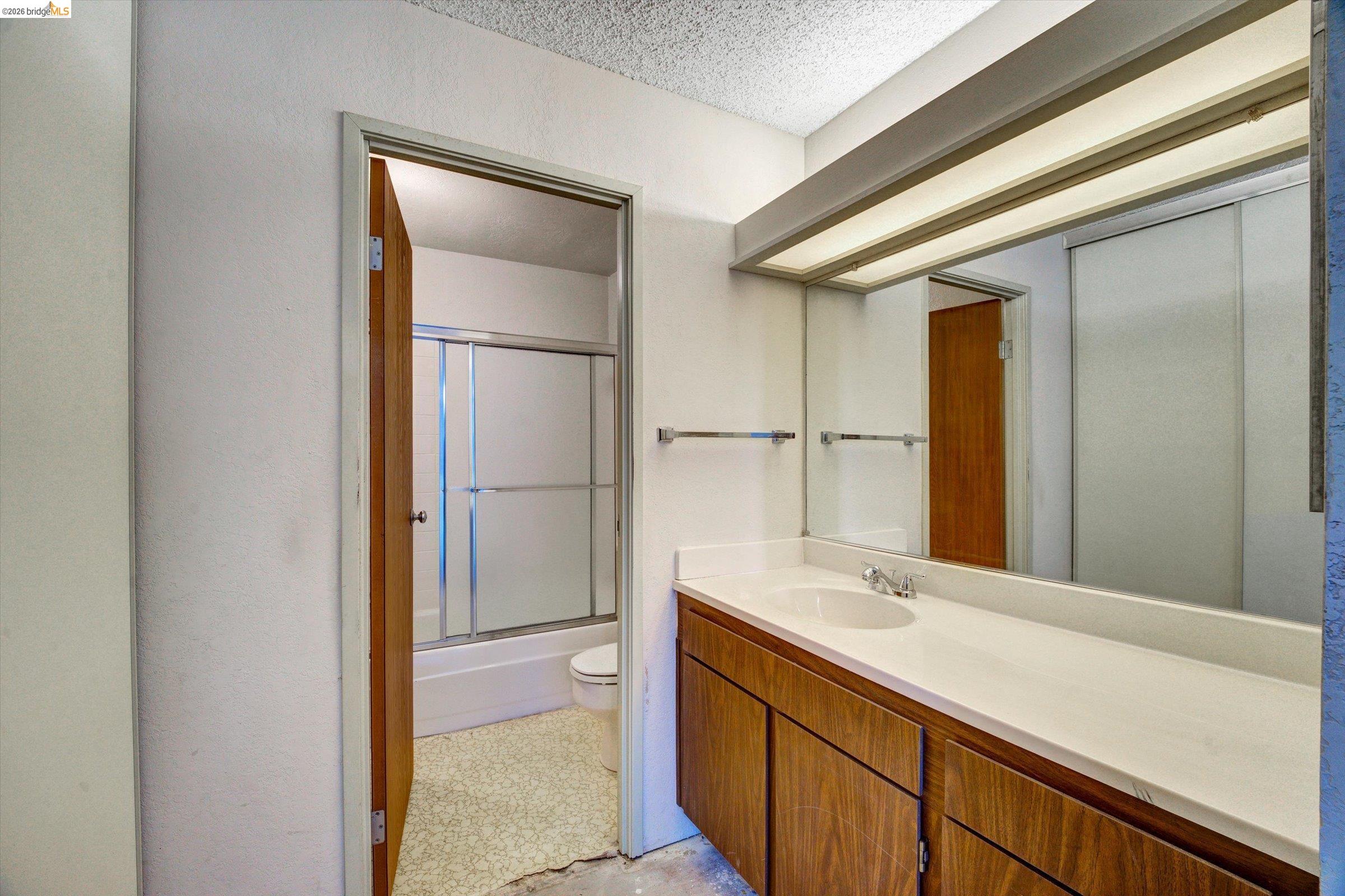 Photo #6: 41131094 Listing: Photo #6