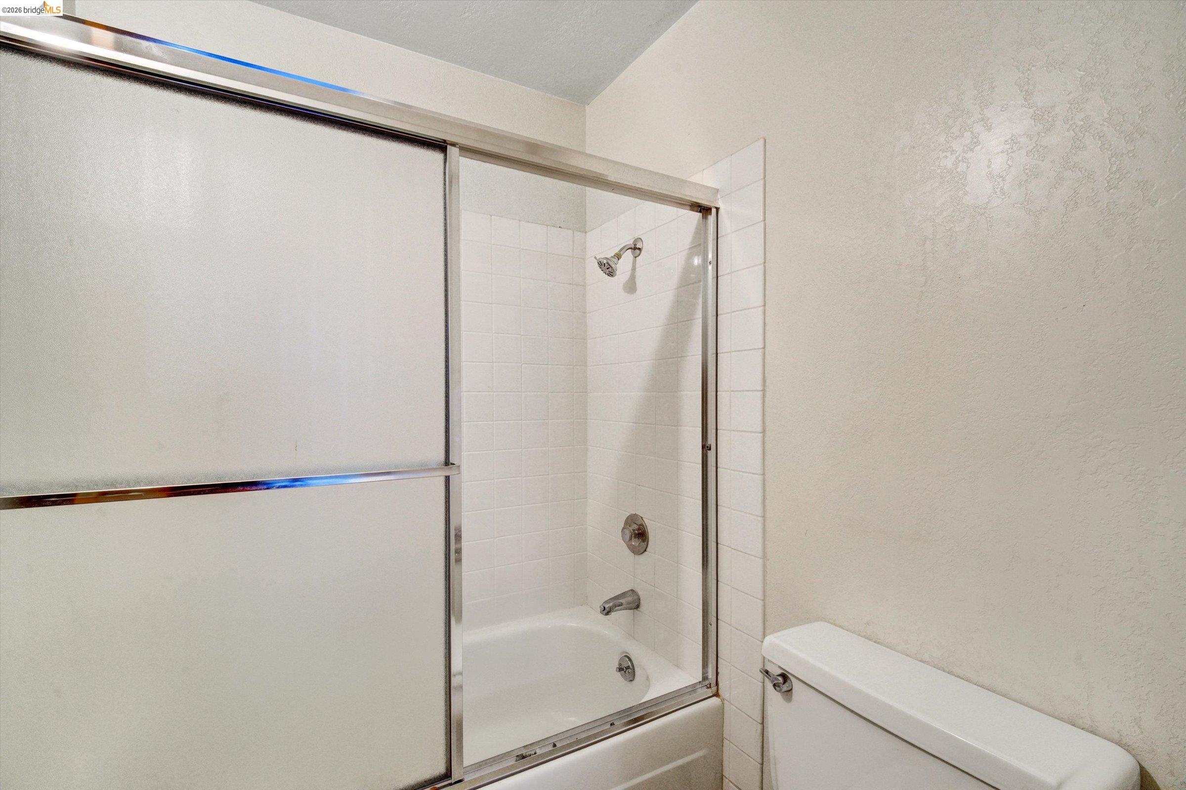 Photo #7: 41131094 Listing: Photo #7