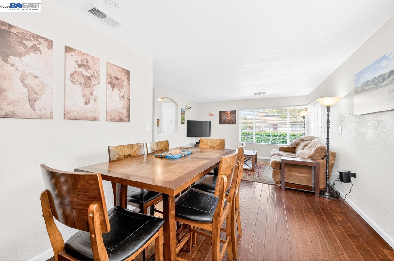 Detail Gallery Image 17 of 40 For 5549 Bridgeport Cir., Livermore,  CA 94551 - 4 Beds | 2 Baths