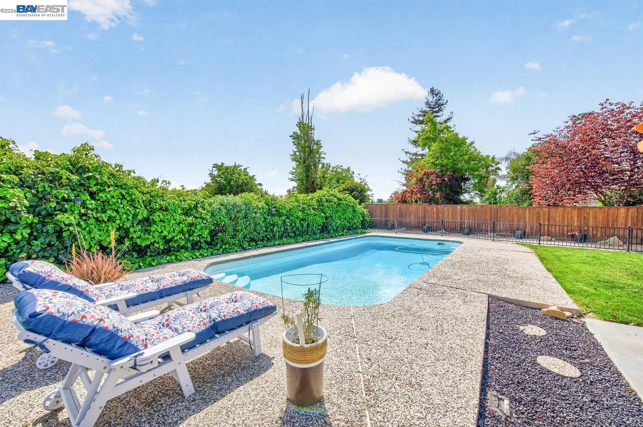 Detail Gallery Image 27 of 40 For 5549 Bridgeport Cir., Livermore,  CA 94551 - 4 Beds | 2 Baths