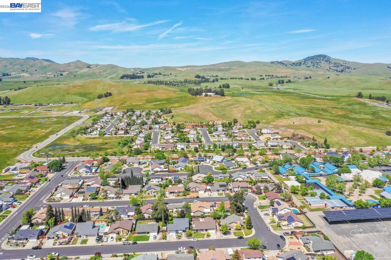 Detail Gallery Image 36 of 40 For 5549 Bridgeport Cir., Livermore,  CA 94551 - 4 Beds | 2 Baths