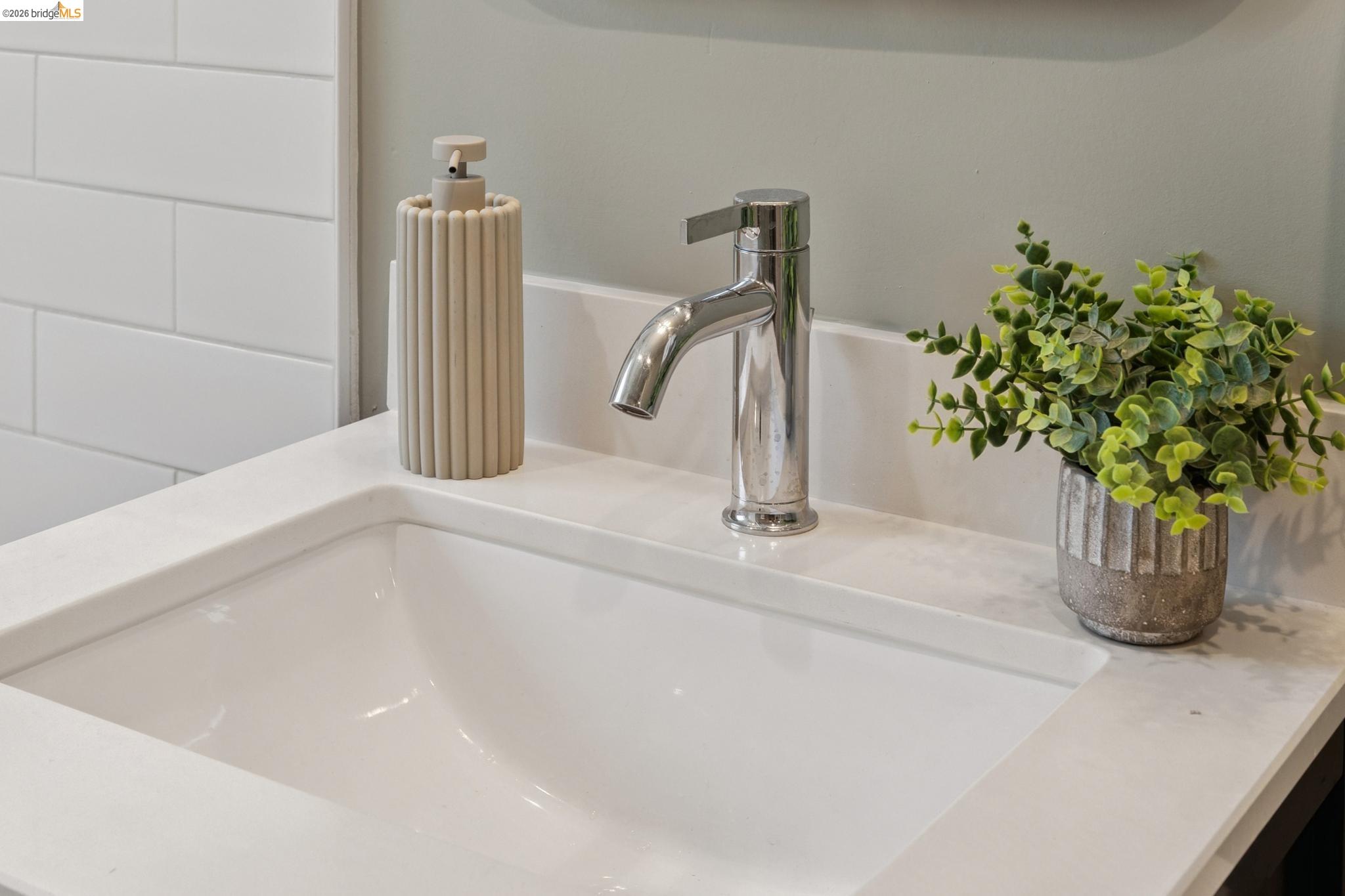 Detail Gallery Image 29 of 49 For 1020 Channing Way, Berkeley,  CA 94710 - 3 Beds | 1 Baths