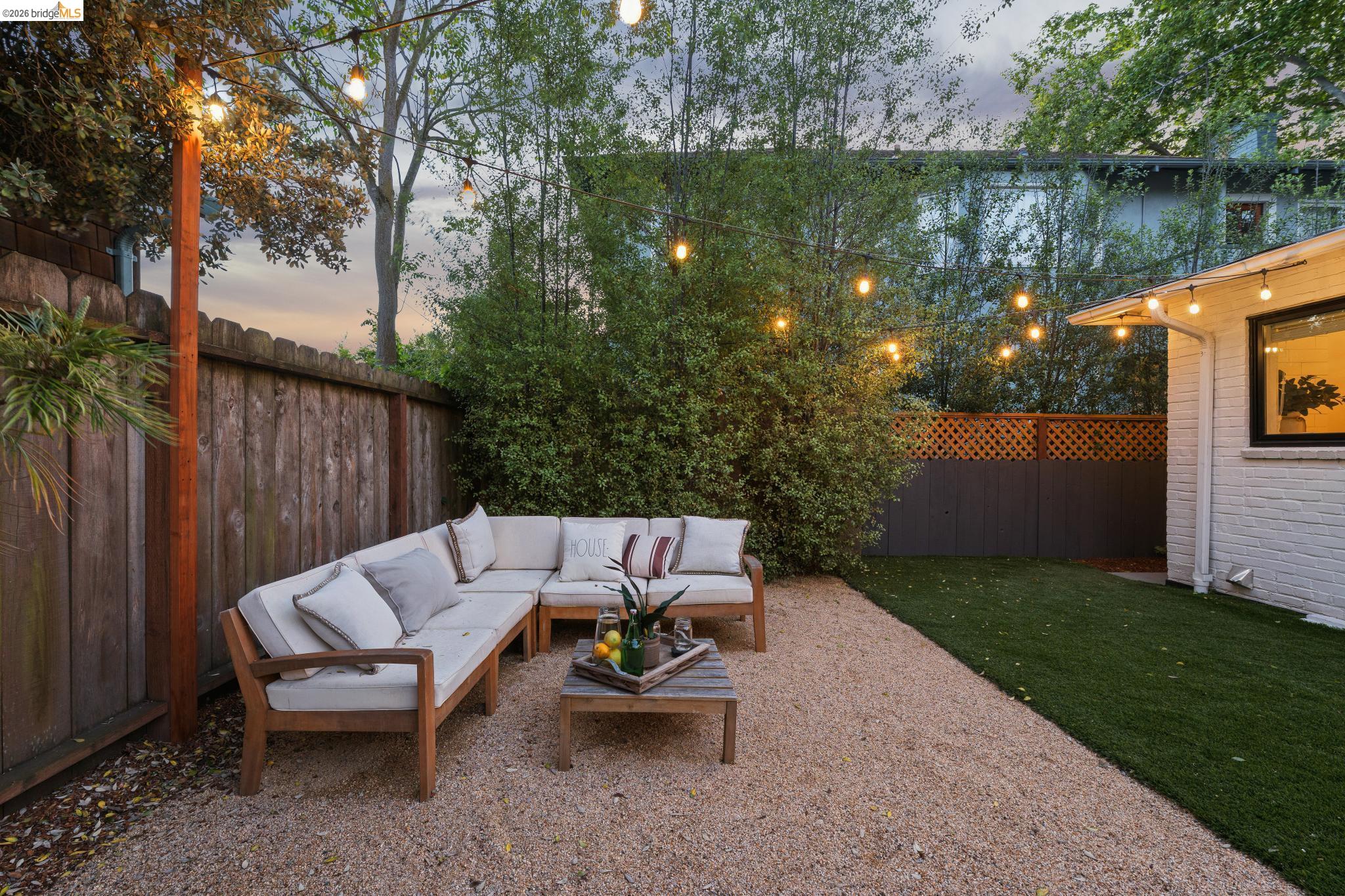 Detail Gallery Image 34 of 49 For 1020 Channing Way, Berkeley,  CA 94710 - 3 Beds | 1 Baths