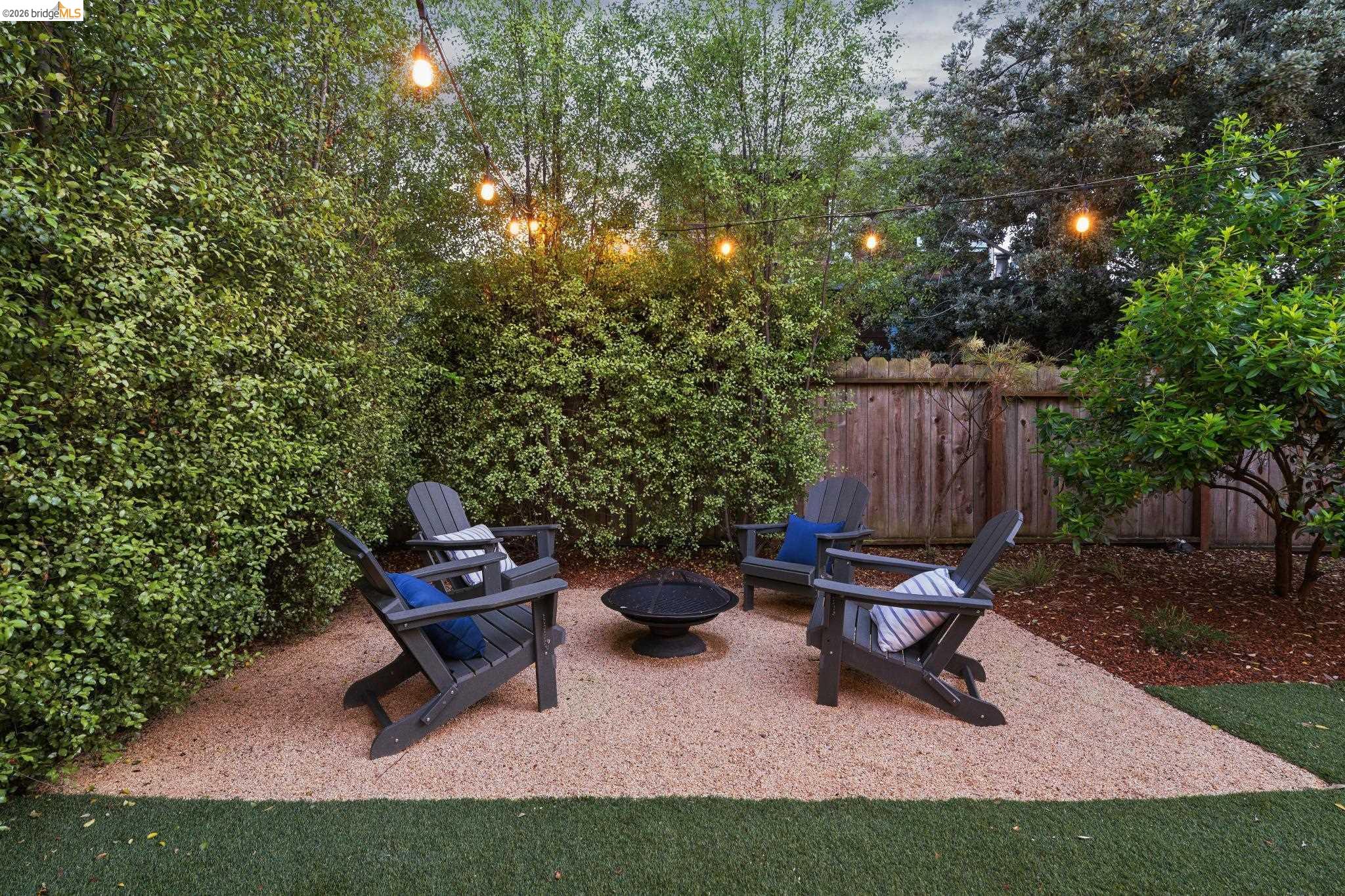 Detail Gallery Image 39 of 49 For 1020 Channing Way, Berkeley,  CA 94710 - 3 Beds | 1 Baths