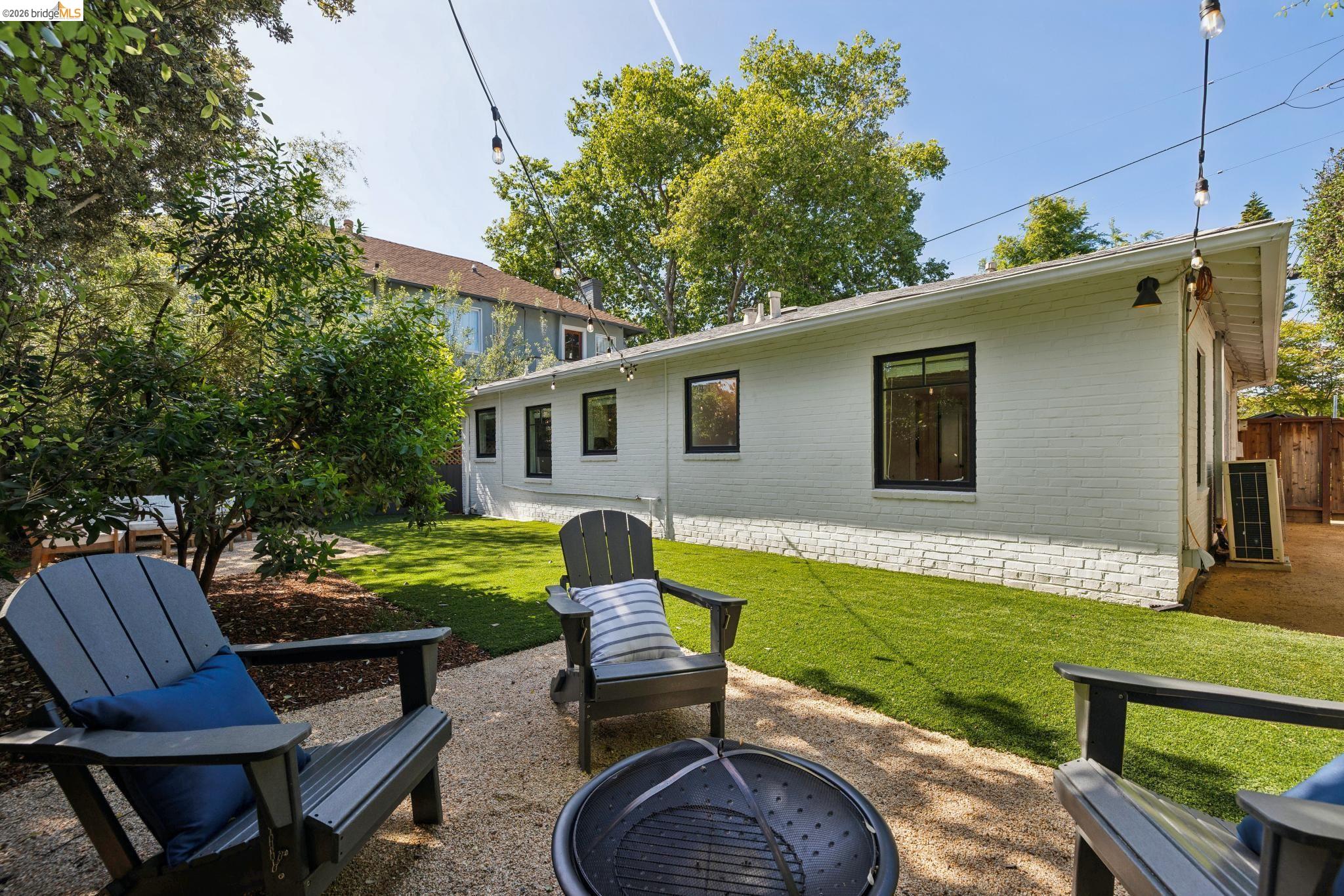 Detail Gallery Image 43 of 49 For 1020 Channing Way, Berkeley,  CA 94710 - 3 Beds | 1 Baths