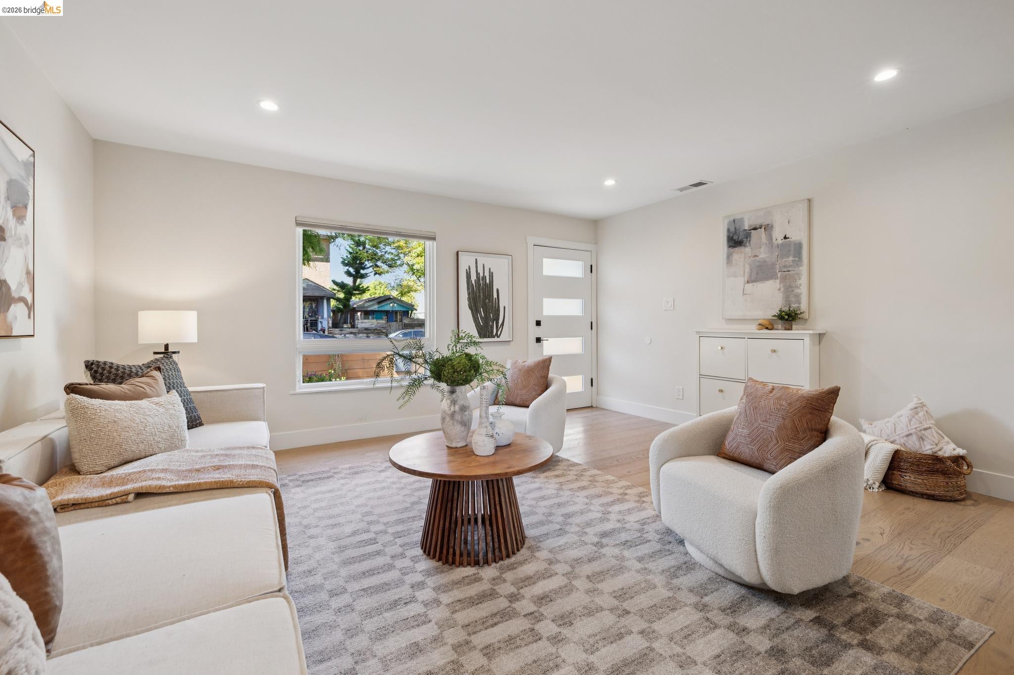 Detail Gallery Image 9 of 49 For 1020 Channing Way, Berkeley,  CA 94710 - 3 Beds | 1 Baths