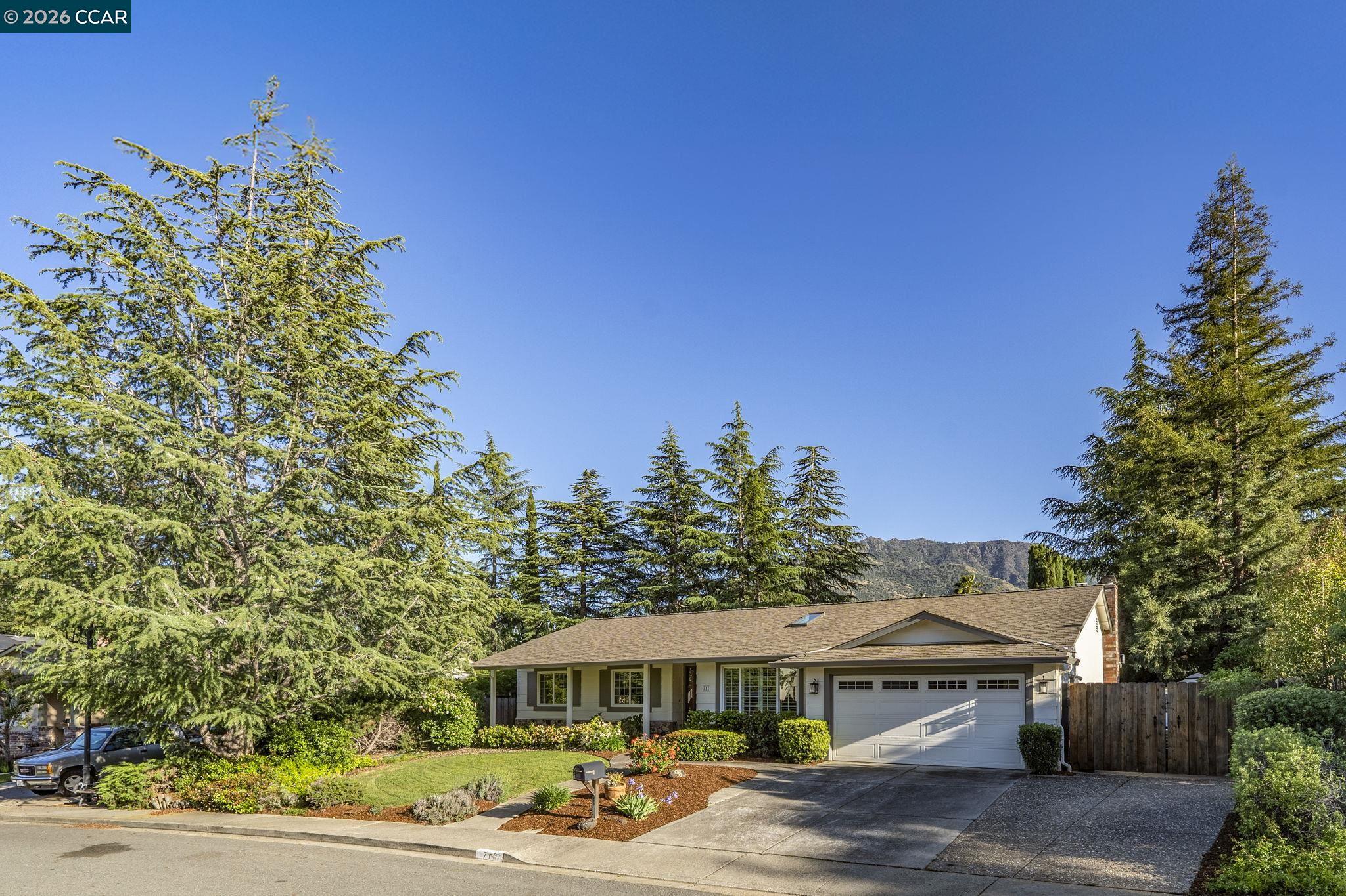 711 Bloching Cir, Clayton, CA, 94517