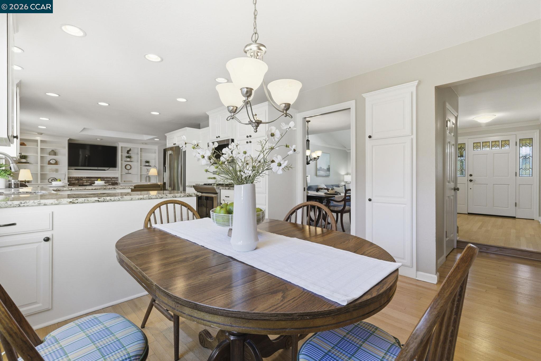 711 Bloching Cir, Clayton, CA, 94517