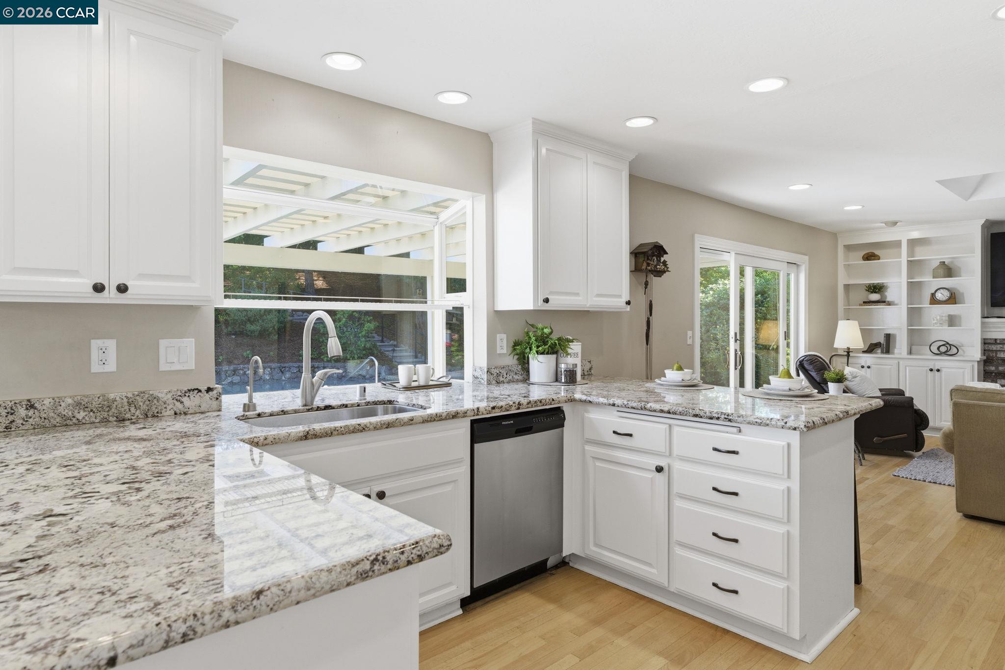 711 Bloching Cir, Clayton, CA, 94517