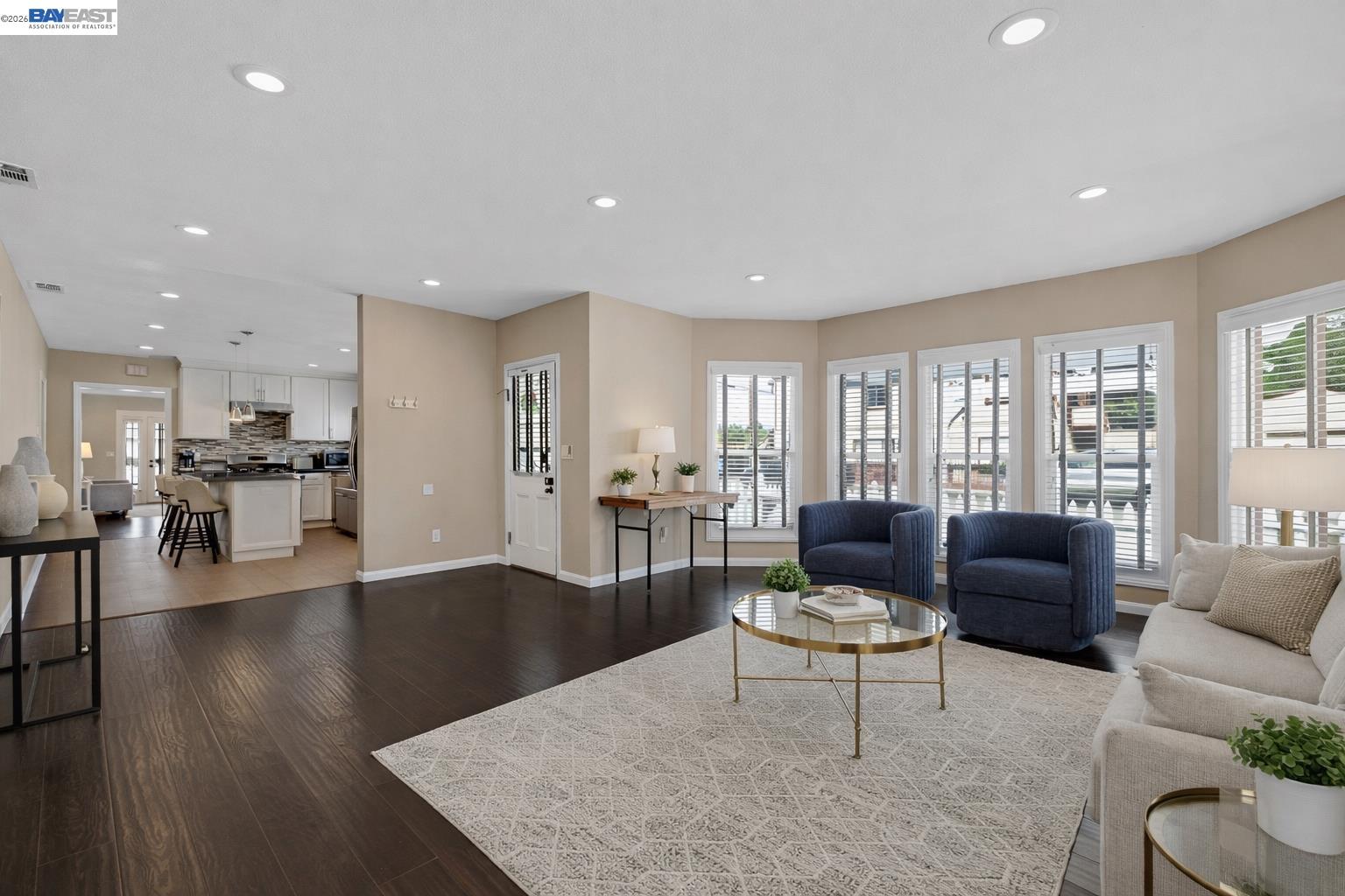 Detail Gallery Image 4 of 21 For 3710 Smith St, Union City,  CA 94587 - 4 Beds | 2 Baths