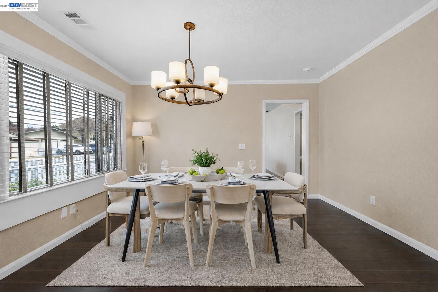 Detail Gallery Image 8 of 21 For 3710 Smith St, Union City,  CA 94587 - 4 Beds | 2 Baths