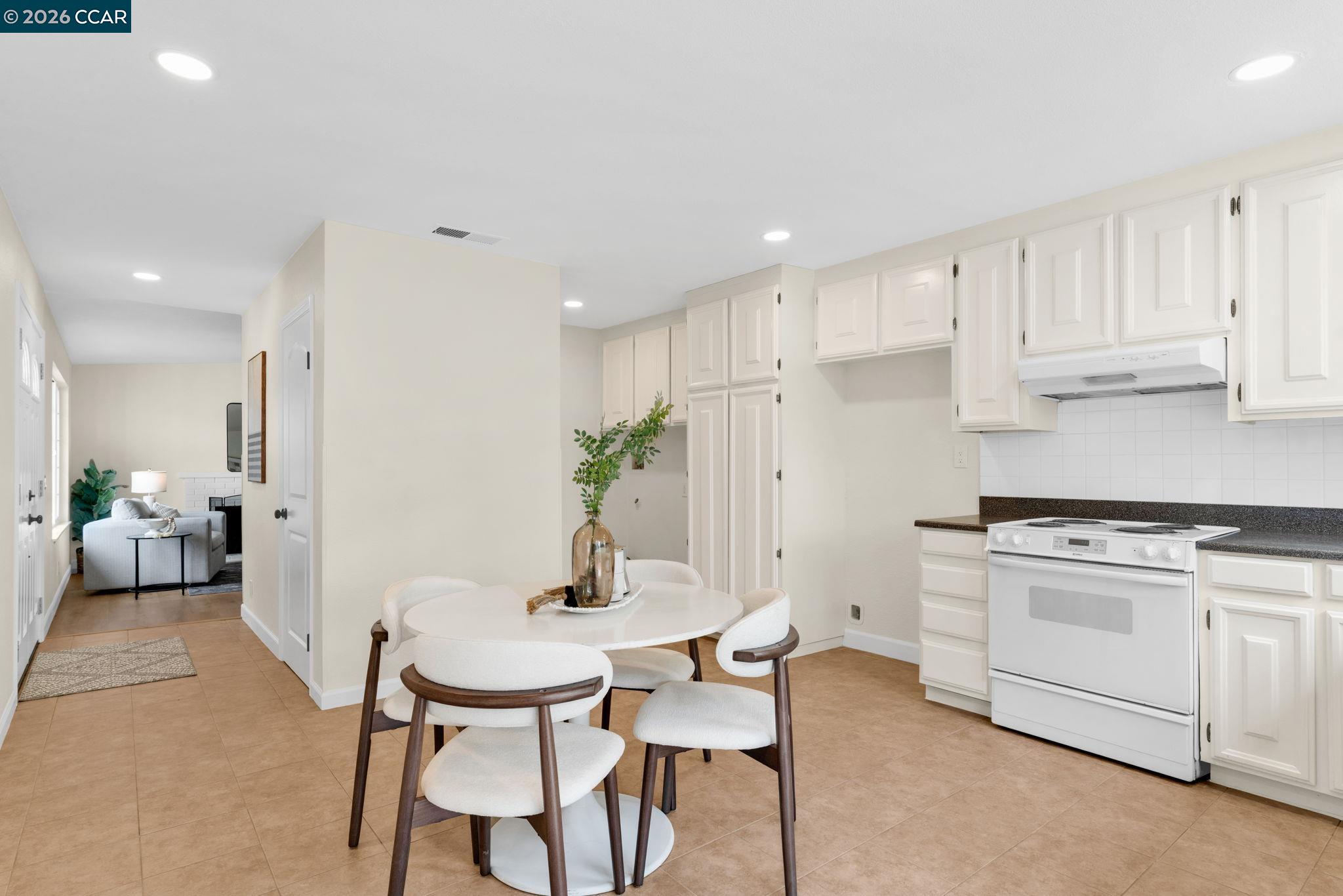 Detail Gallery Image 17 of 40 For 32 Yale Ct, San Ramon,  CA 94583 - 3 Beds | 2 Baths