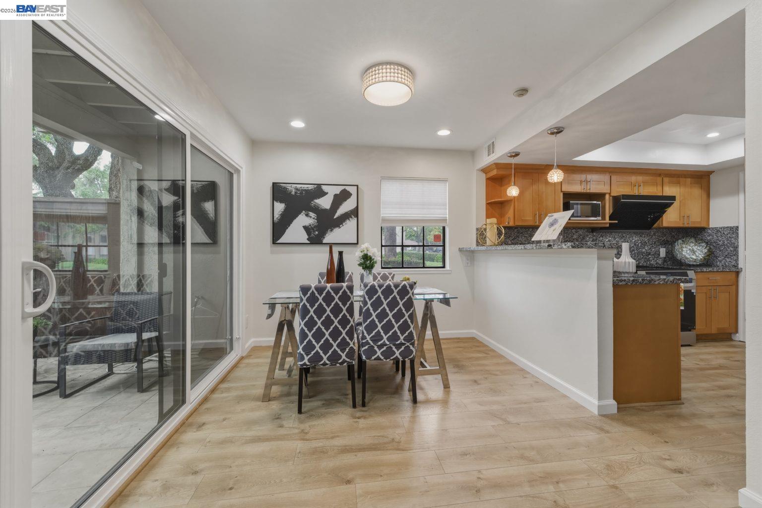 Detail Gallery Image 12 of 43 For 5358 Port Sailwood Dr, Newark,  CA 94560 - 3 Beds | 2/1 Baths