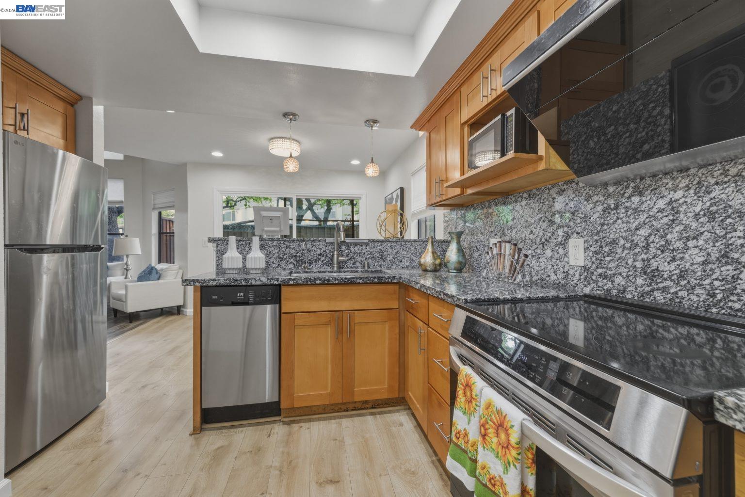 Detail Gallery Image 16 of 43 For 5358 Port Sailwood Dr, Newark,  CA 94560 - 3 Beds | 2/1 Baths