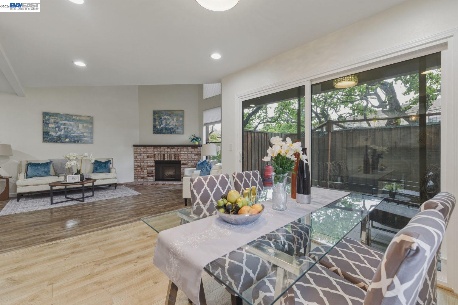 Detail Gallery Image 3 of 43 For 5358 Port Sailwood Dr, Newark,  CA 94560 - 3 Beds | 2/1 Baths