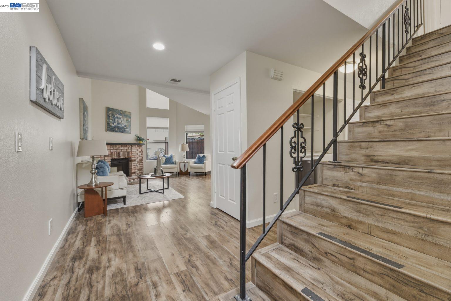 Detail Gallery Image 6 of 43 For 5358 Port Sailwood Dr, Newark,  CA 94560 - 3 Beds | 2/1 Baths