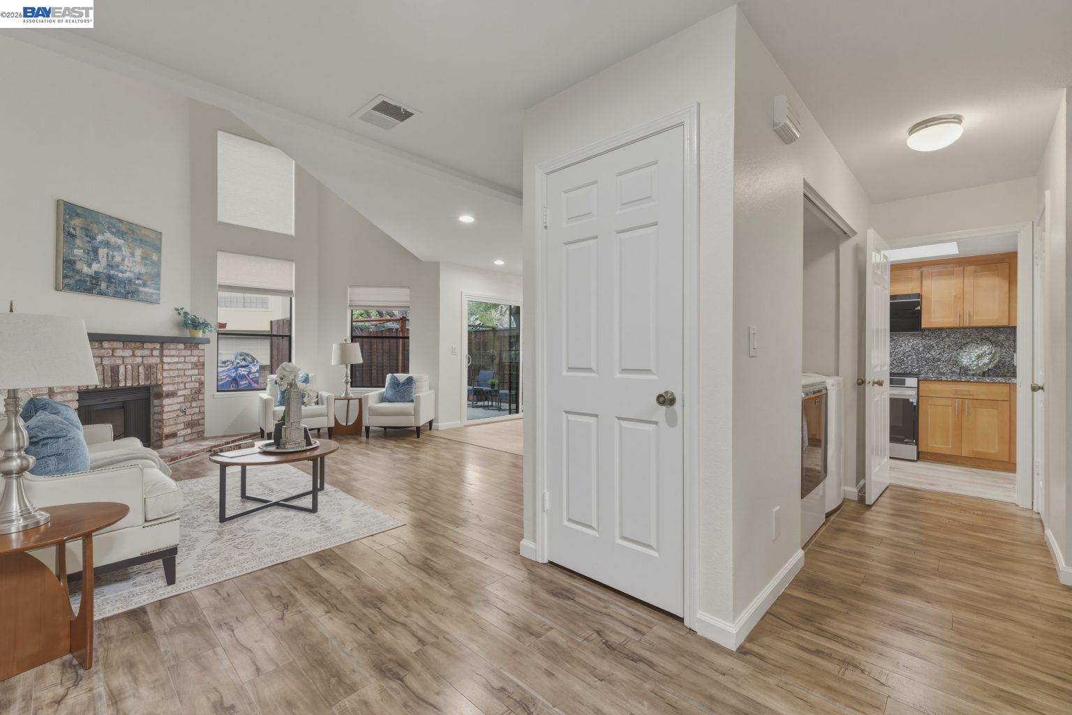 Detail Gallery Image 7 of 43 For 5358 Port Sailwood Dr, Newark,  CA 94560 - 3 Beds | 2/1 Baths