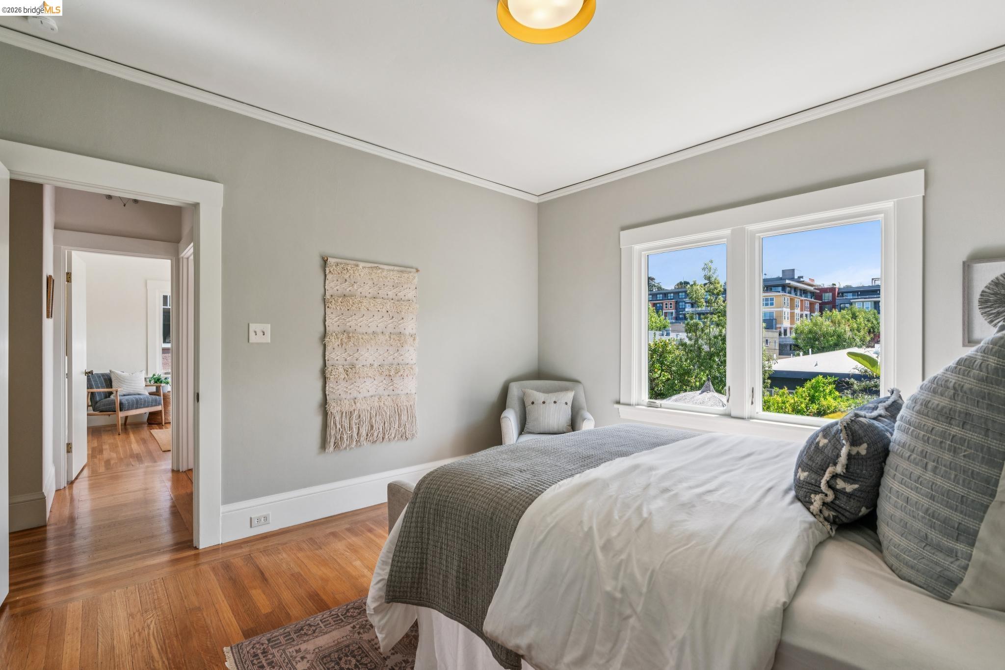 Detail Gallery Image 19 of 49 For 5108 Coronado Ave, Oakland,  CA 94618 - 4 Beds | 2 Baths