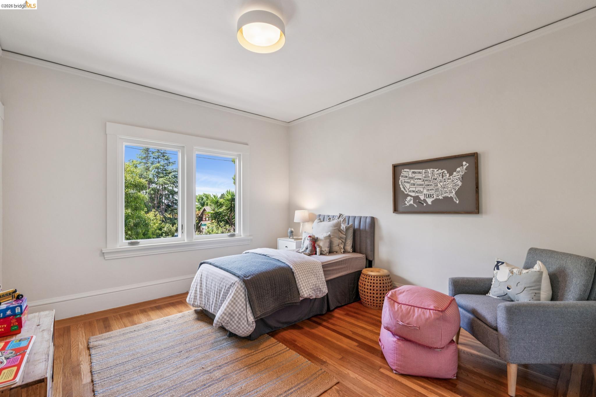 Detail Gallery Image 25 of 49 For 5108 Coronado Ave, Oakland,  CA 94618 - 4 Beds | 2 Baths