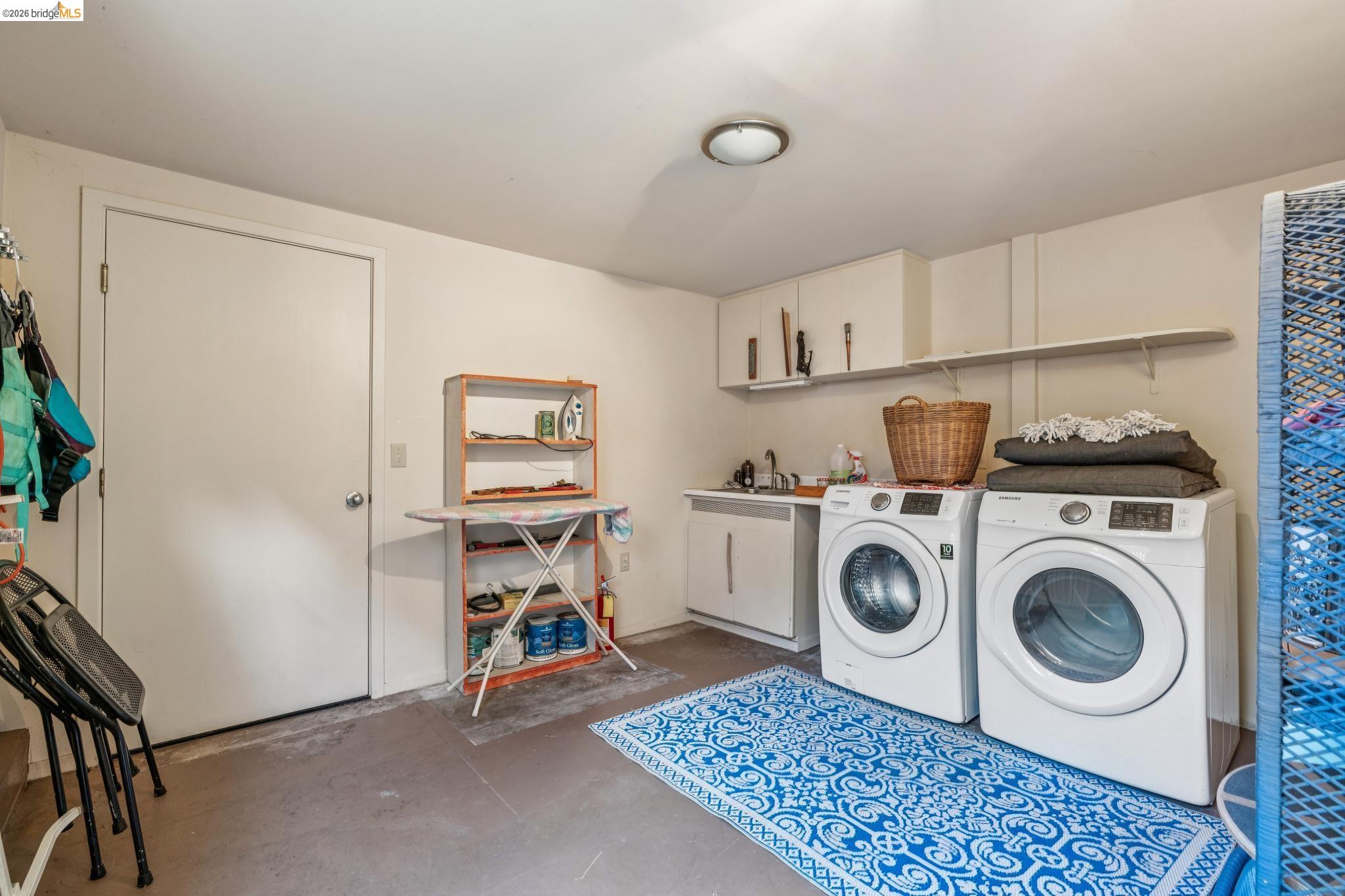 Detail Gallery Image 28 of 49 For 5108 Coronado Ave, Oakland,  CA 94618 - 4 Beds | 2 Baths