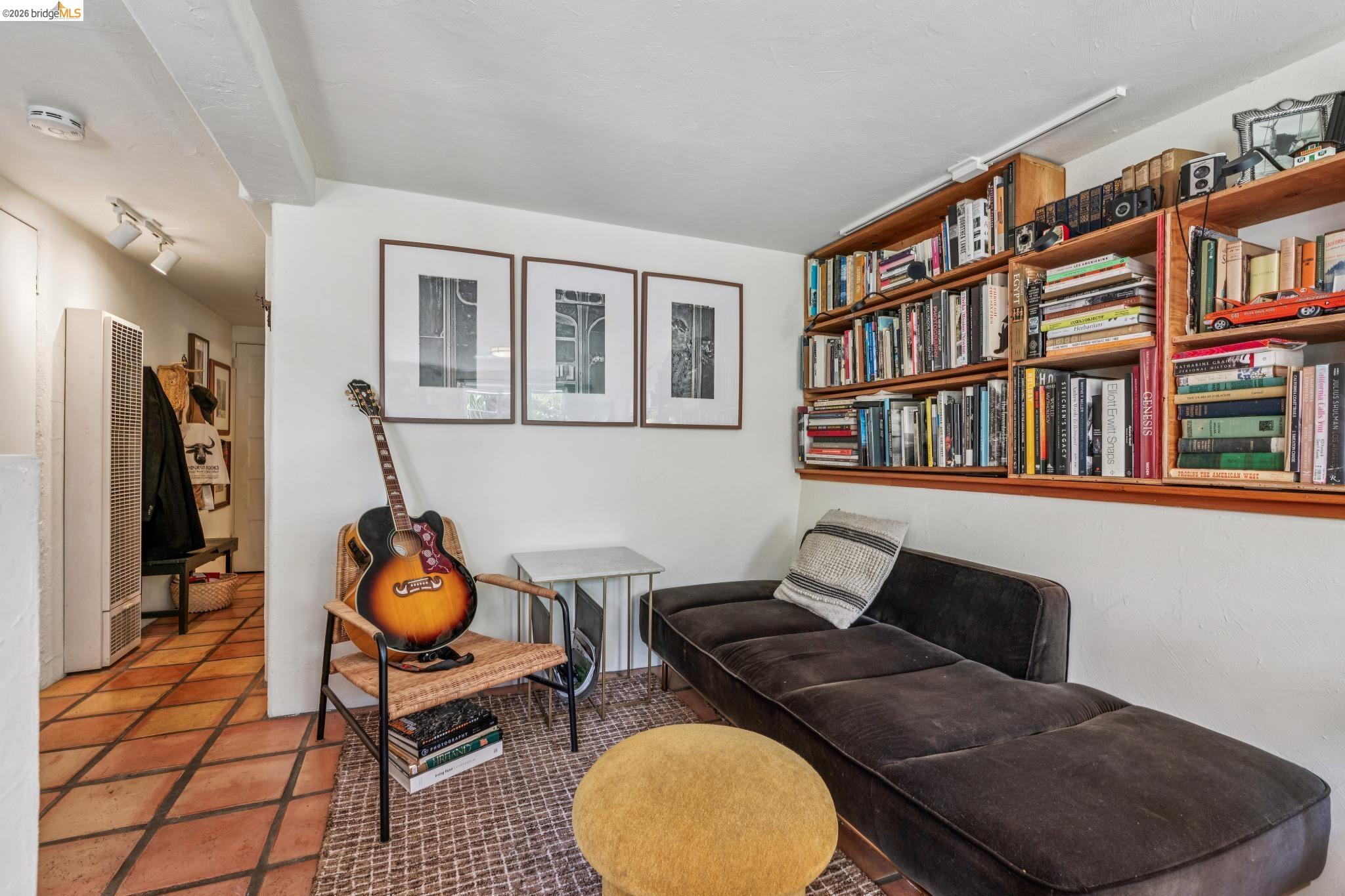 Detail Gallery Image 31 of 49 For 5108 Coronado Ave, Oakland,  CA 94618 - 4 Beds | 2 Baths