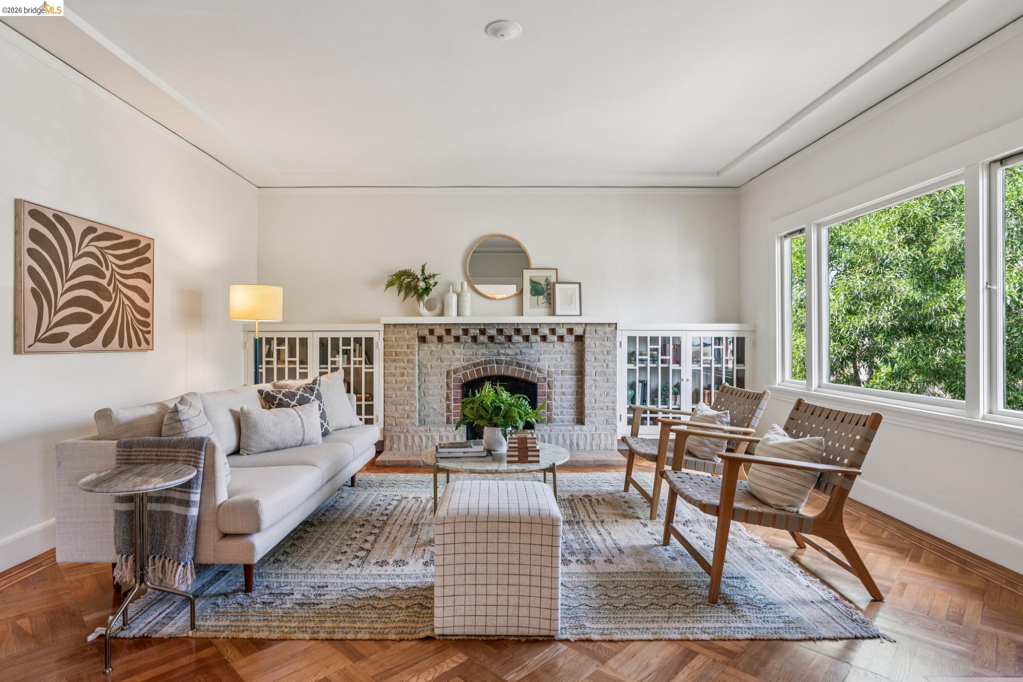 Detail Gallery Image 6 of 49 For 5108 Coronado Ave, Oakland,  CA 94618 - 4 Beds | 2 Baths