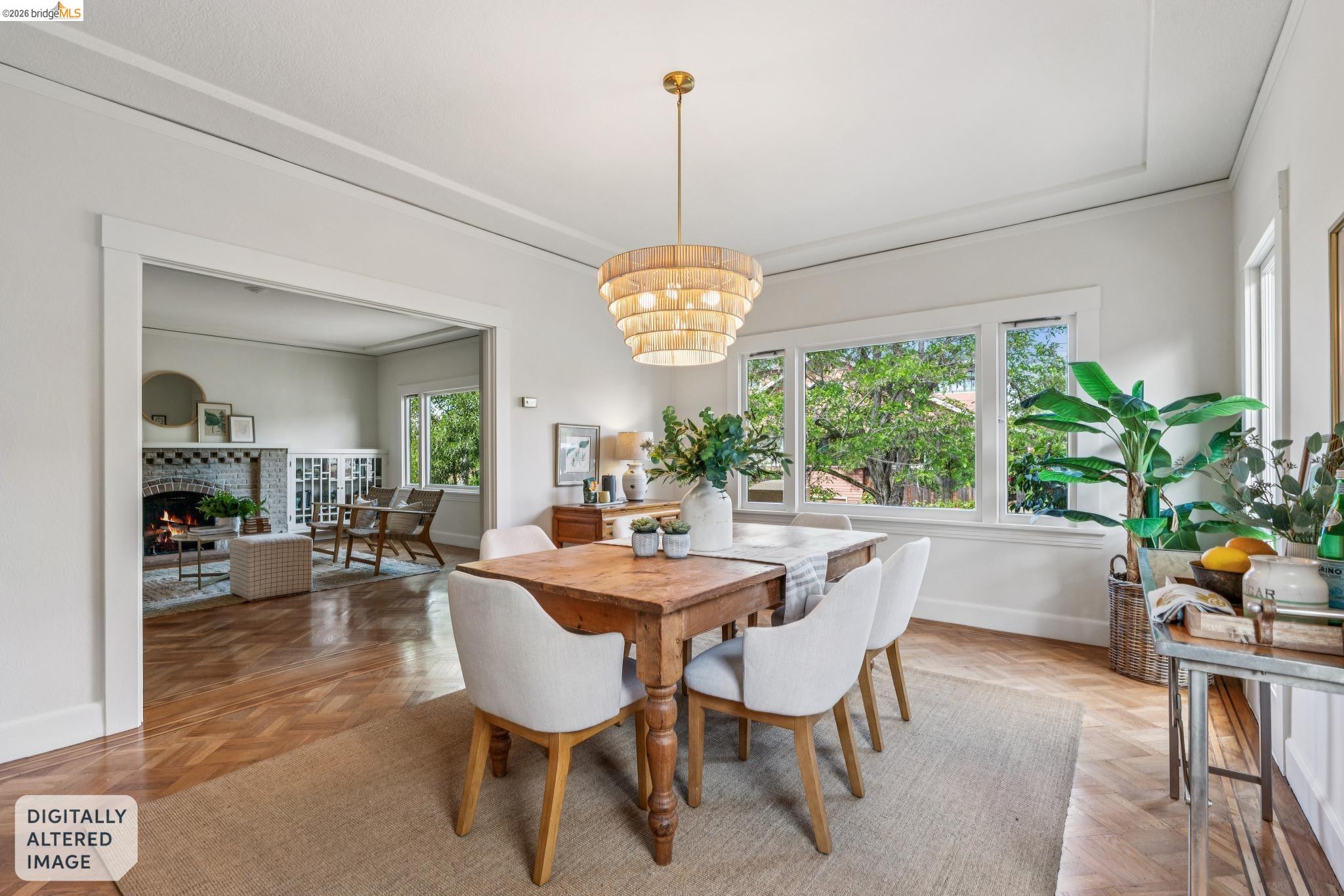 Detail Gallery Image 9 of 49 For 5108 Coronado Ave, Oakland,  CA 94618 - 4 Beds | 2 Baths