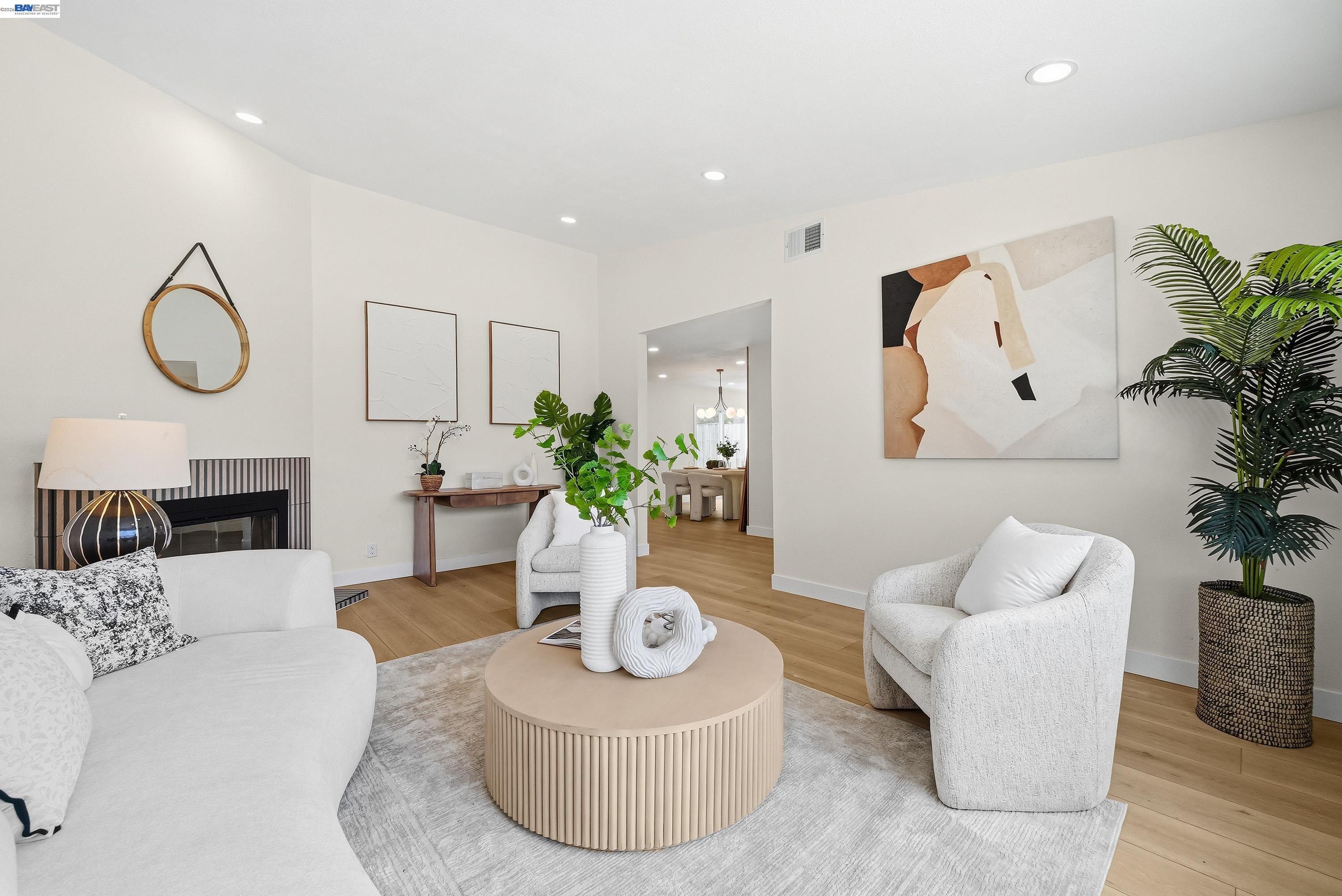 Detail Gallery Image 8 of 44 For 32419 Woodland Dr, Union City,  CA 94587 - 4 Beds | 2 Baths