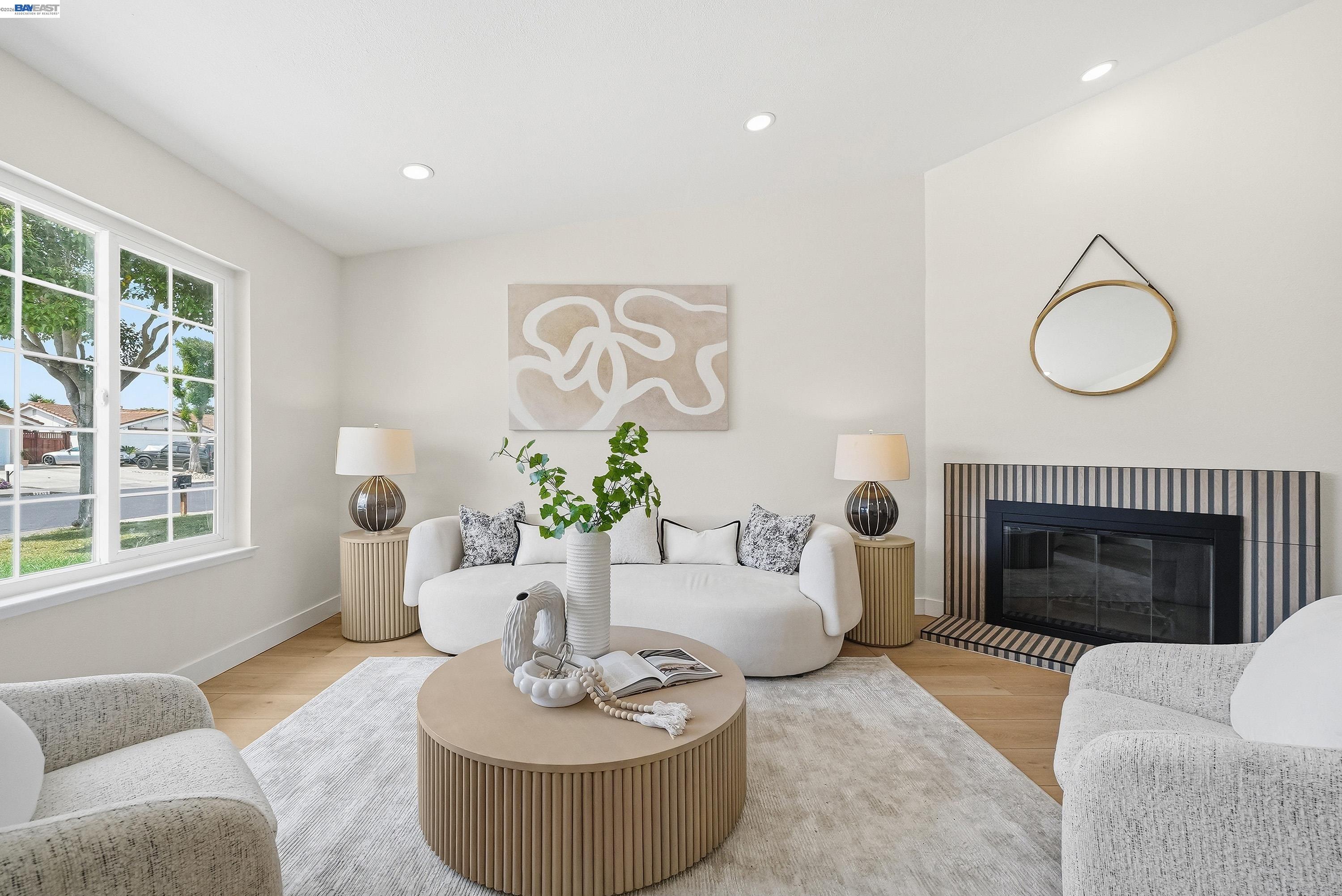 Detail Gallery Image 9 of 44 For 32419 Woodland Dr, Union City,  CA 94587 - 4 Beds | 2 Baths