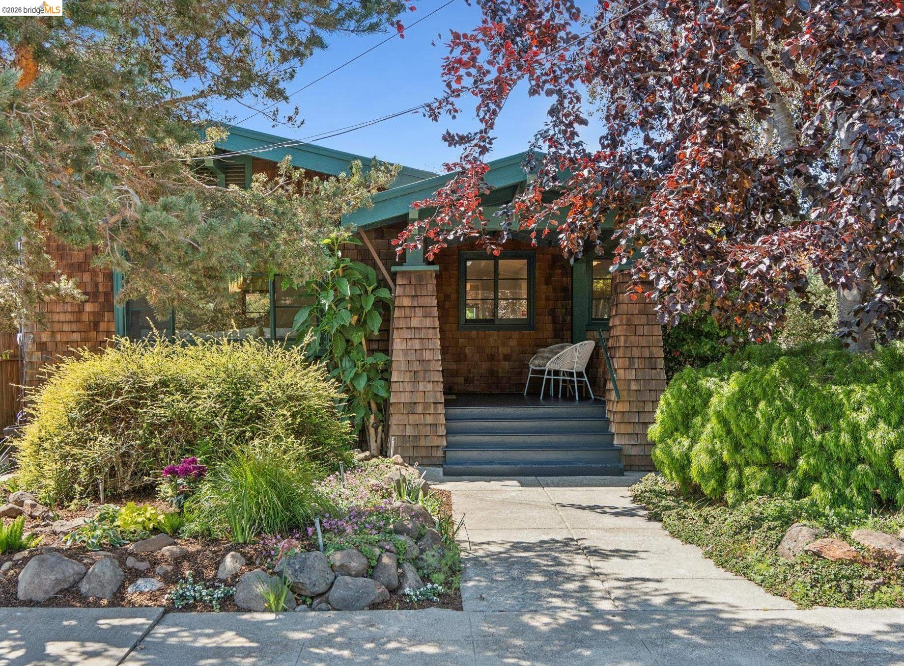 Detail Gallery Image 2 of 63 For 1356 Acton Street, Berkeley,  CA 94706-2502 - 4 Beds | 3 Baths