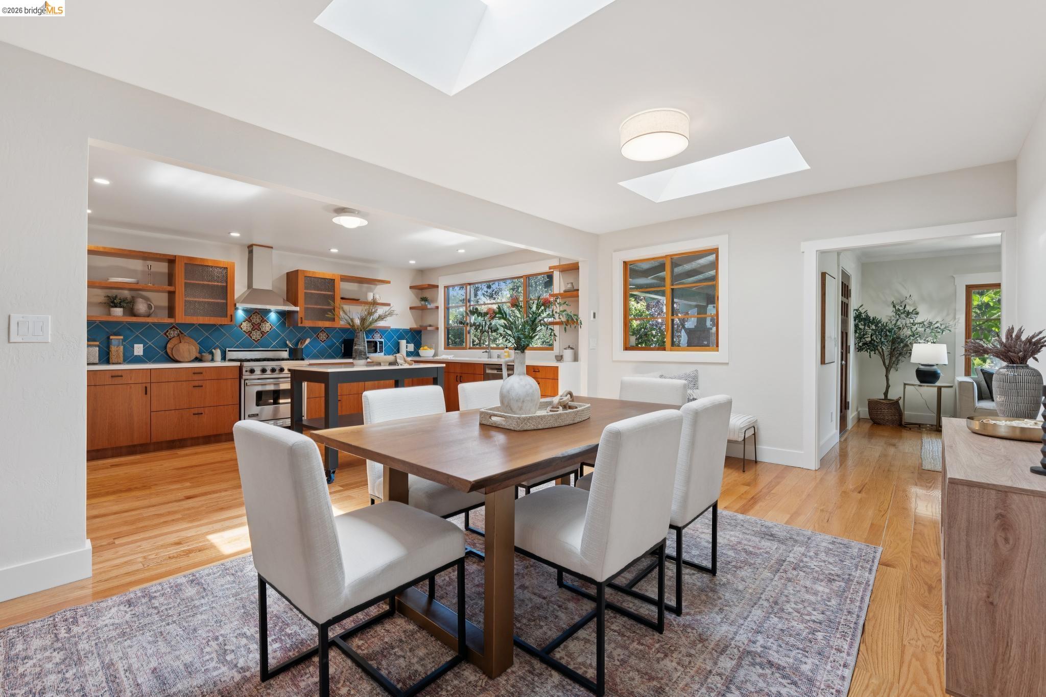 Detail Gallery Image 15 of 63 For 1356 Acton Street, Berkeley,  CA 94706-2502 - 4 Beds | 3 Baths