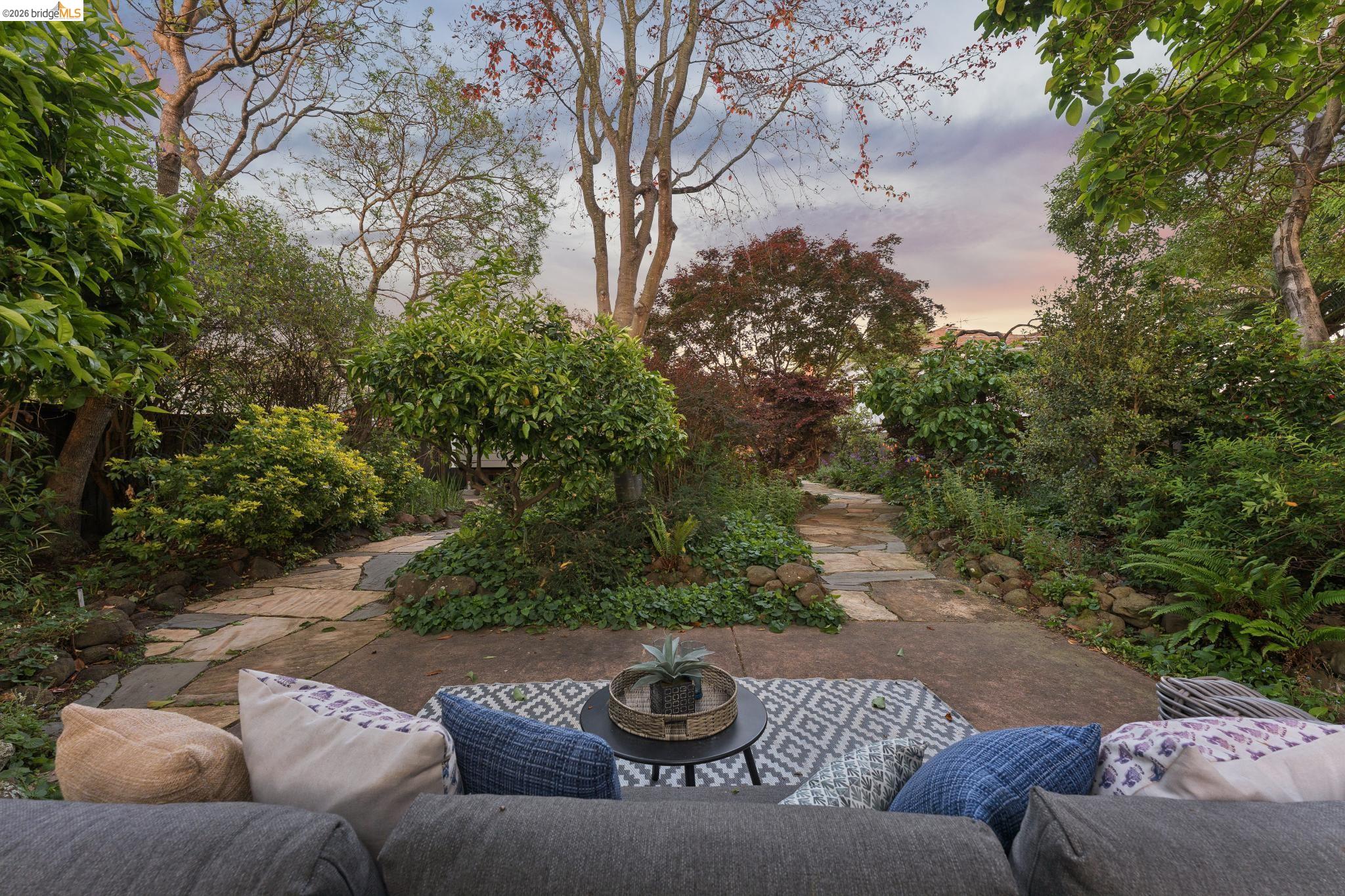 Detail Gallery Image 58 of 63 For 1356 Acton Street, Berkeley,  CA 94706-2502 - 4 Beds | 3 Baths