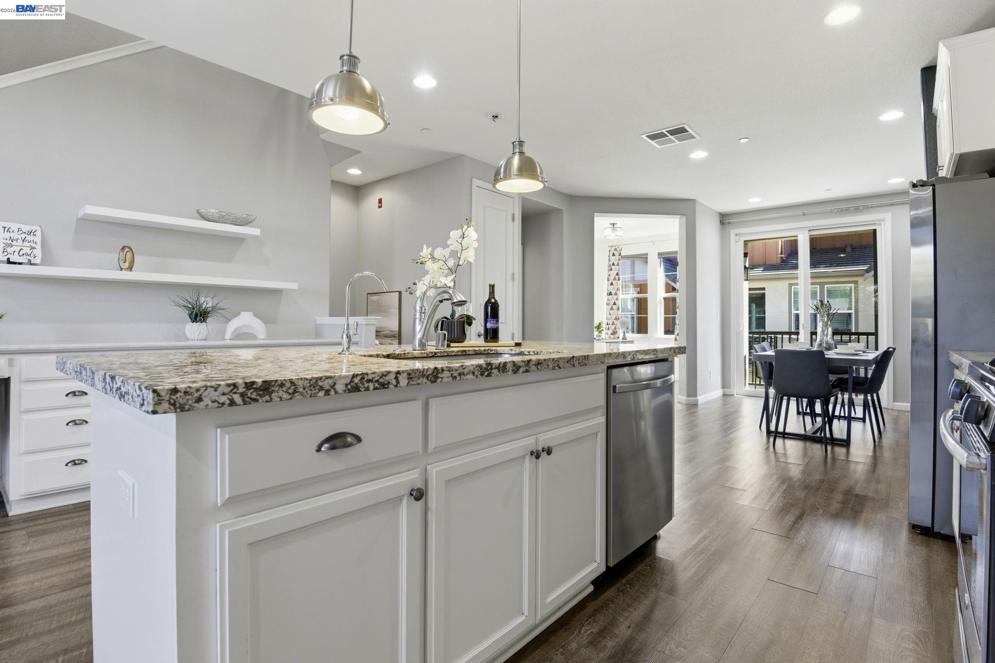 Photo #15: 41131118 Listing: Photo #15