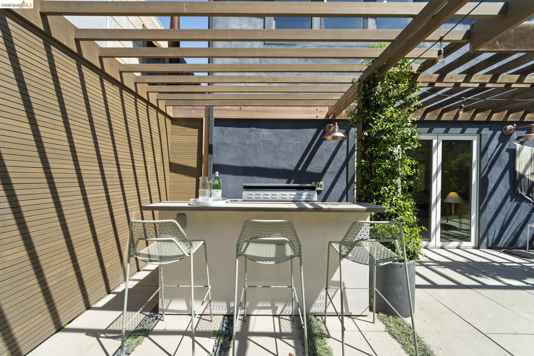 Detail Gallery Image 19 of 35 For 450 42nd St, Oakland,  CA 94609 - – Beds | – Baths