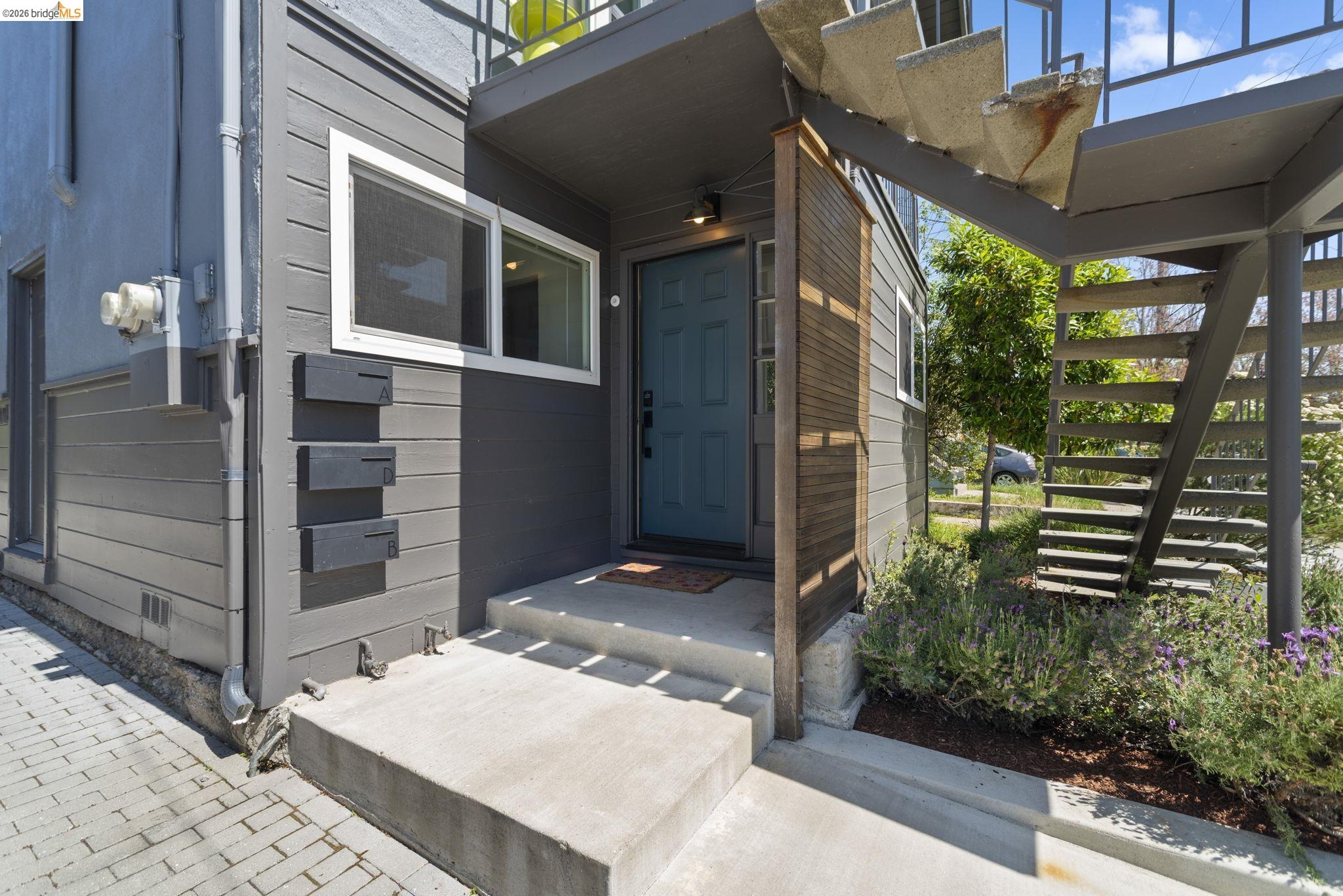 Detail Gallery Image 32 of 35 For 450 42nd St, Oakland,  CA 94609 - – Beds | – Baths