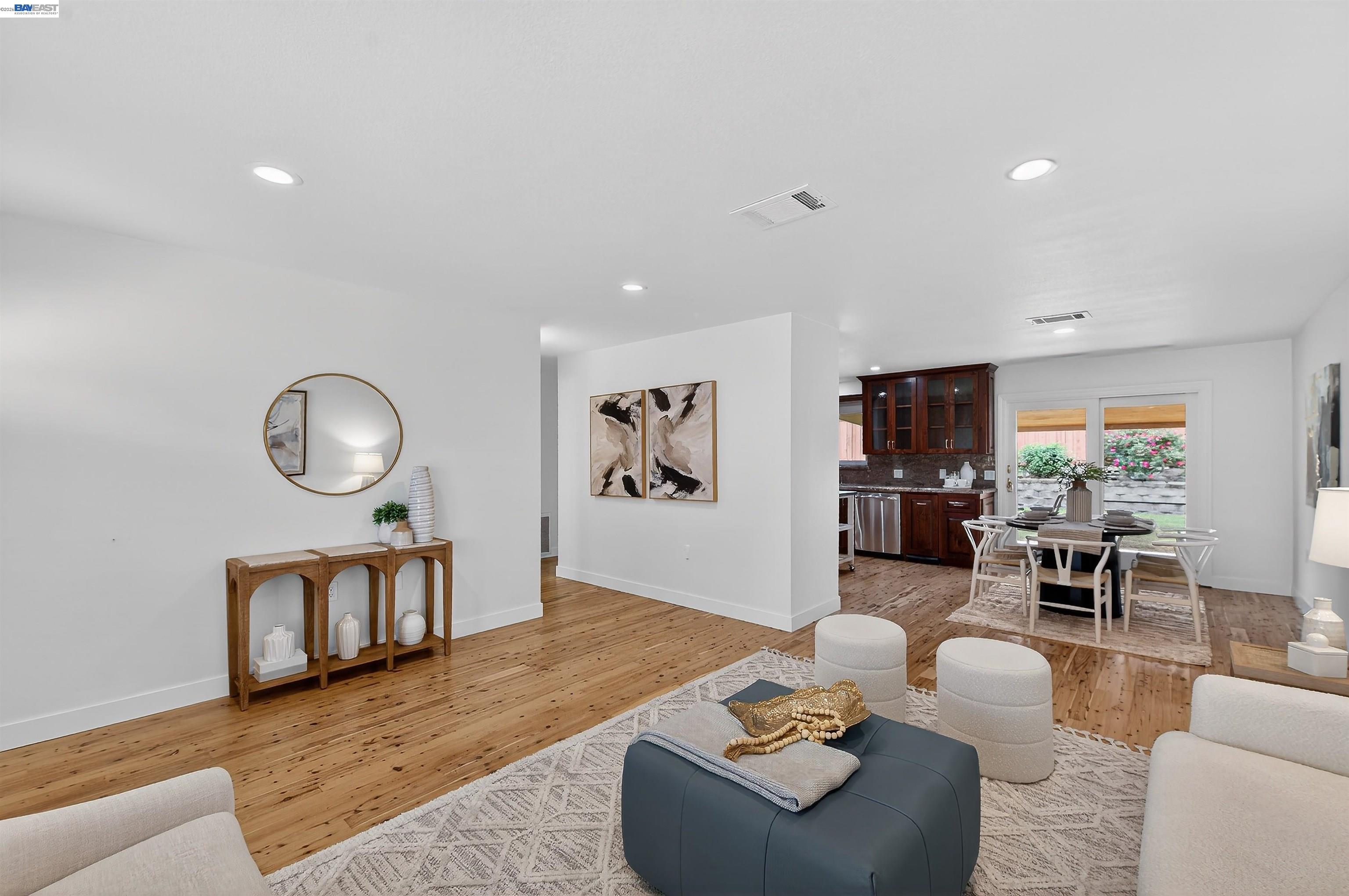 Detail Gallery Image 5 of 25 For 5139 Crocus Way, Livermore,  CA 94551 - 2 Beds | 2 Baths