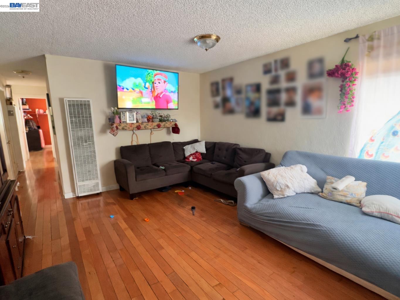 Detail Gallery Image 3 of 22 For 634 8th St, Richmond,  CA 94801 - 4 Beds | 2 Baths