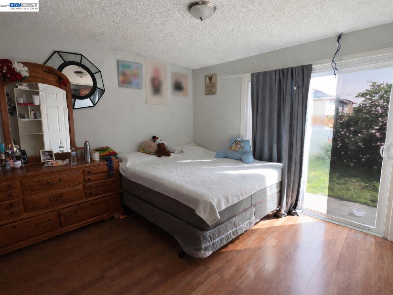 Detail Gallery Image 9 of 22 For 634 8th St, Richmond,  CA 94801 - 4 Beds | 2 Baths