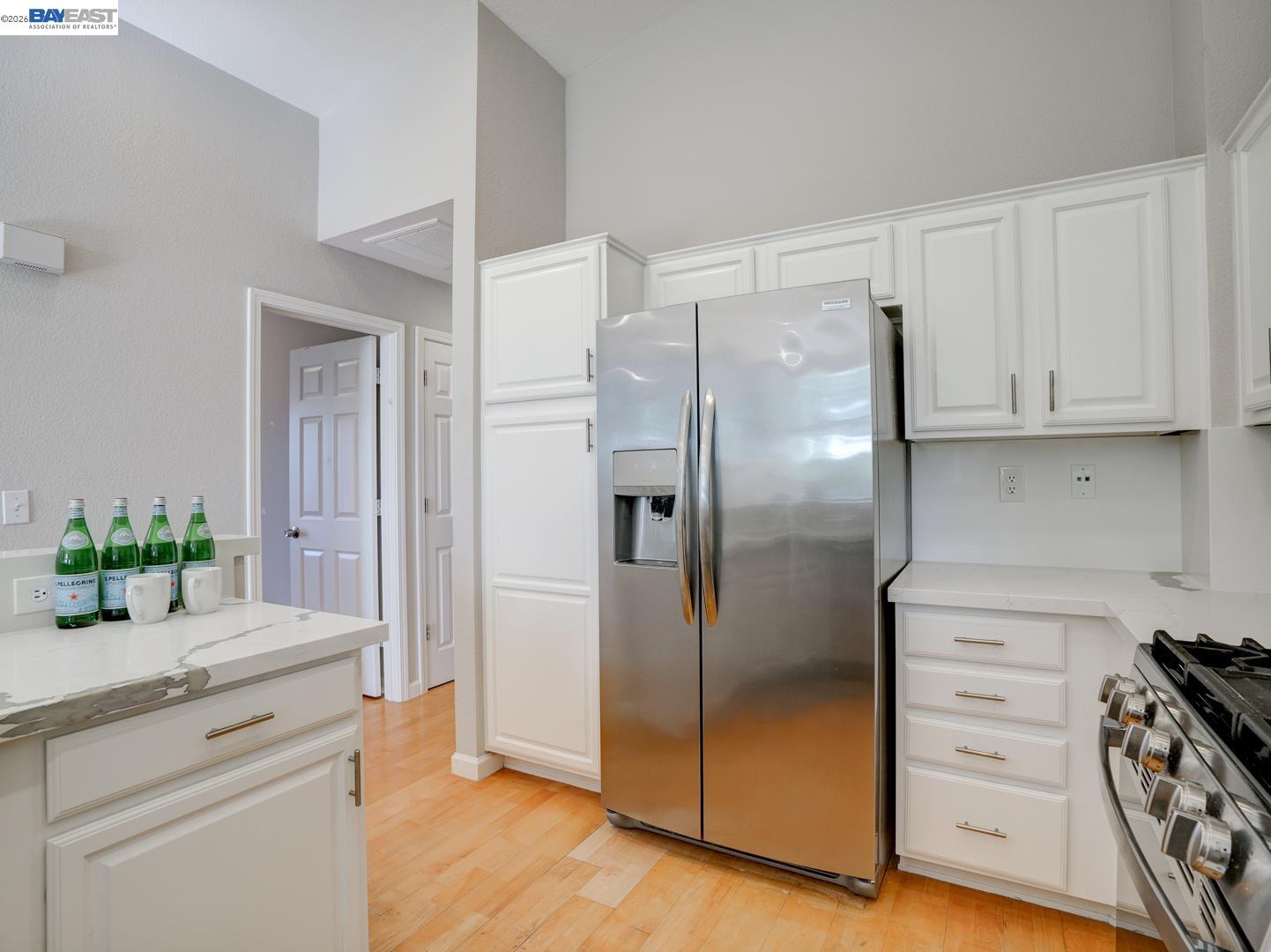 Detail Gallery Image 14 of 48 For 112 Camerota Way, Redwood City,  CA 94065 - 2 Beds | 2 Baths