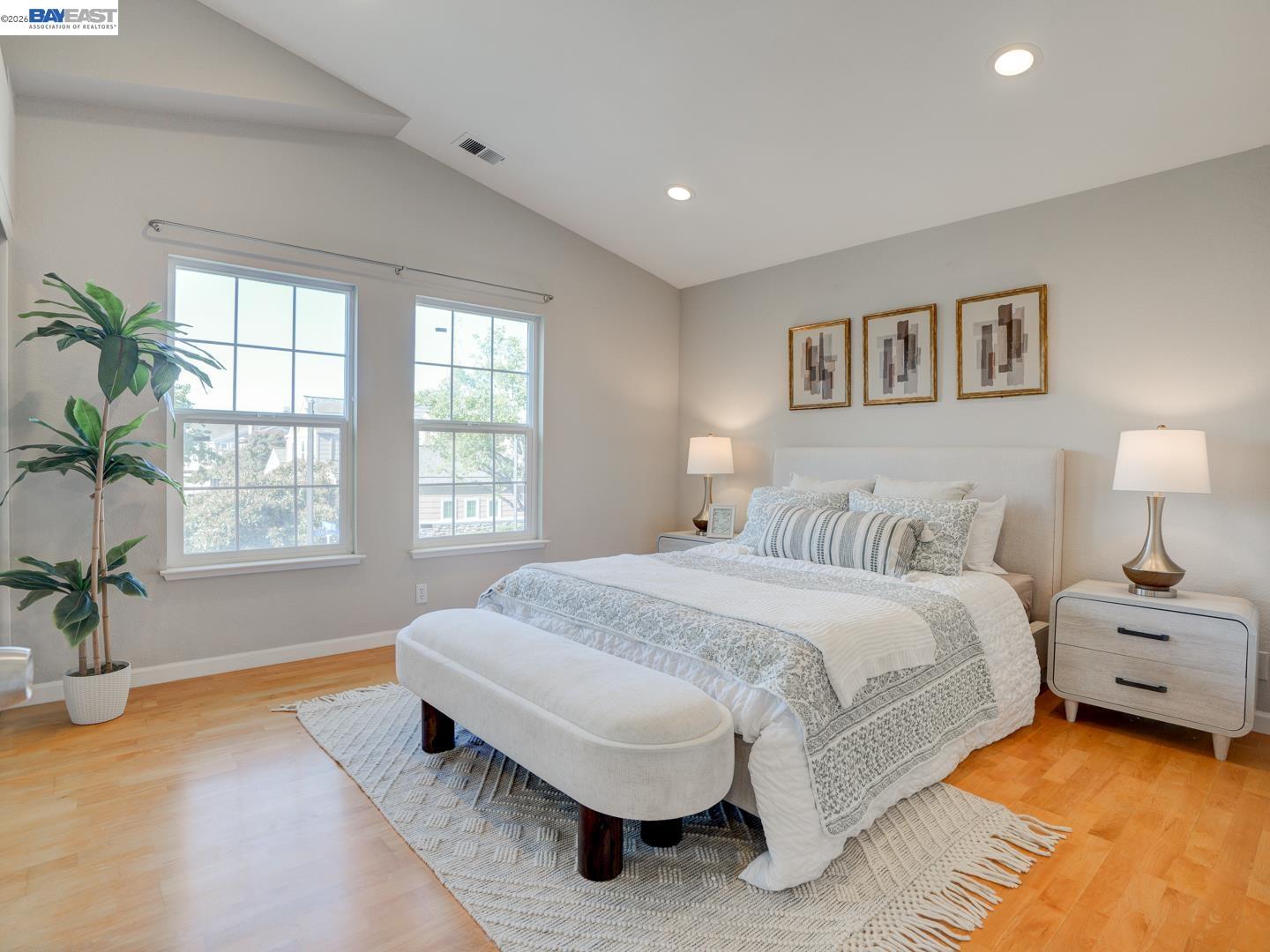 Detail Gallery Image 17 of 48 For 112 Camerota Way, Redwood City,  CA 94065 - 2 Beds | 2 Baths