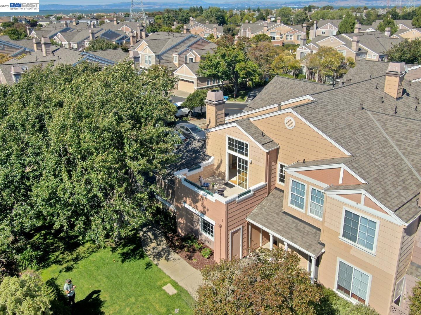 Detail Gallery Image 31 of 48 For 112 Camerota Way, Redwood City,  CA 94065 - 2 Beds | 2 Baths