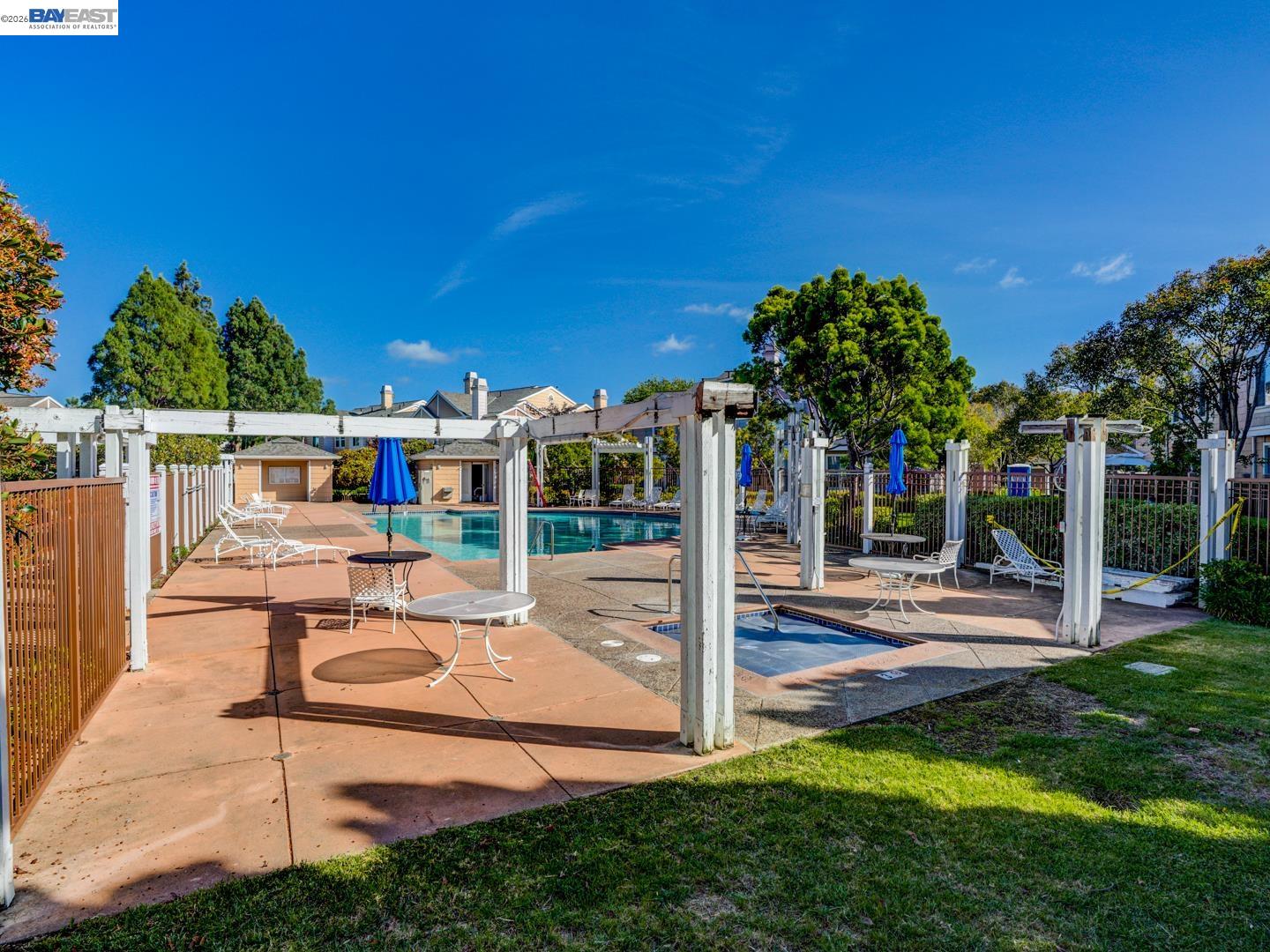 Detail Gallery Image 47 of 48 For 112 Camerota Way, Redwood City,  CA 94065 - 2 Beds | 2 Baths