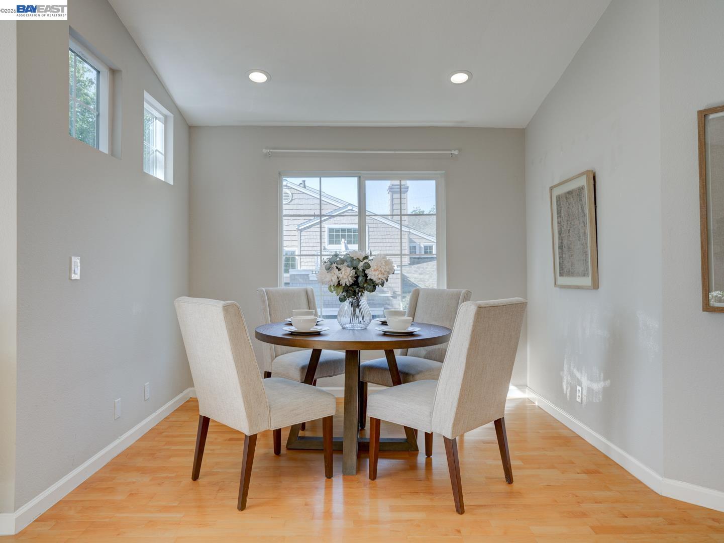 Detail Gallery Image 9 of 48 For 112 Camerota Way, Redwood City,  CA 94065 - 2 Beds | 2 Baths