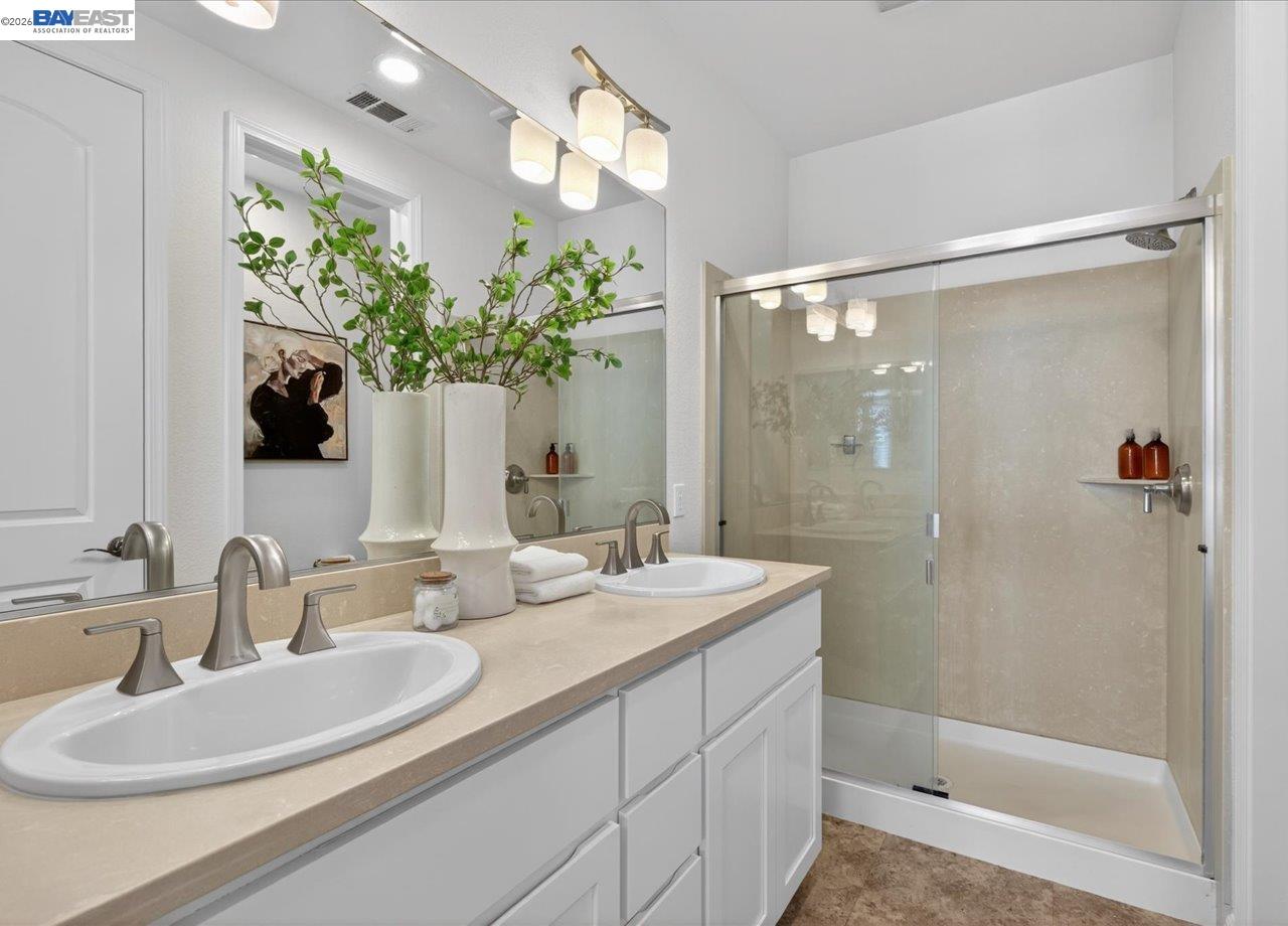 Detail Gallery Image 27 of 32 For 1343 Mckinley Ct, San Jose,  CA 95126 - 3 Beds | 3 Baths