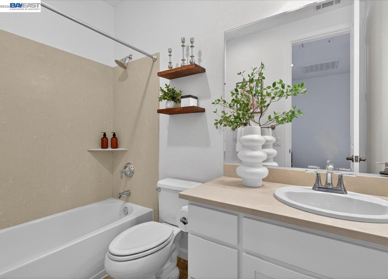 Detail Gallery Image 29 of 32 For 1343 Mckinley Ct, San Jose,  CA 95126 - 3 Beds | 3 Baths