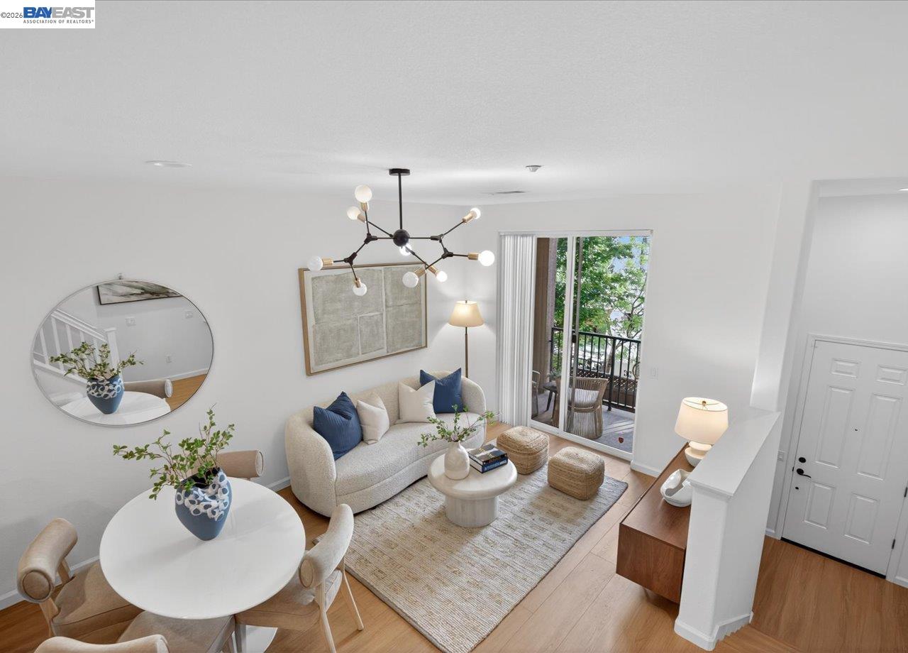 Detail Gallery Image 8 of 32 For 1343 Mckinley Ct, San Jose,  CA 95126 - 3 Beds | 3 Baths