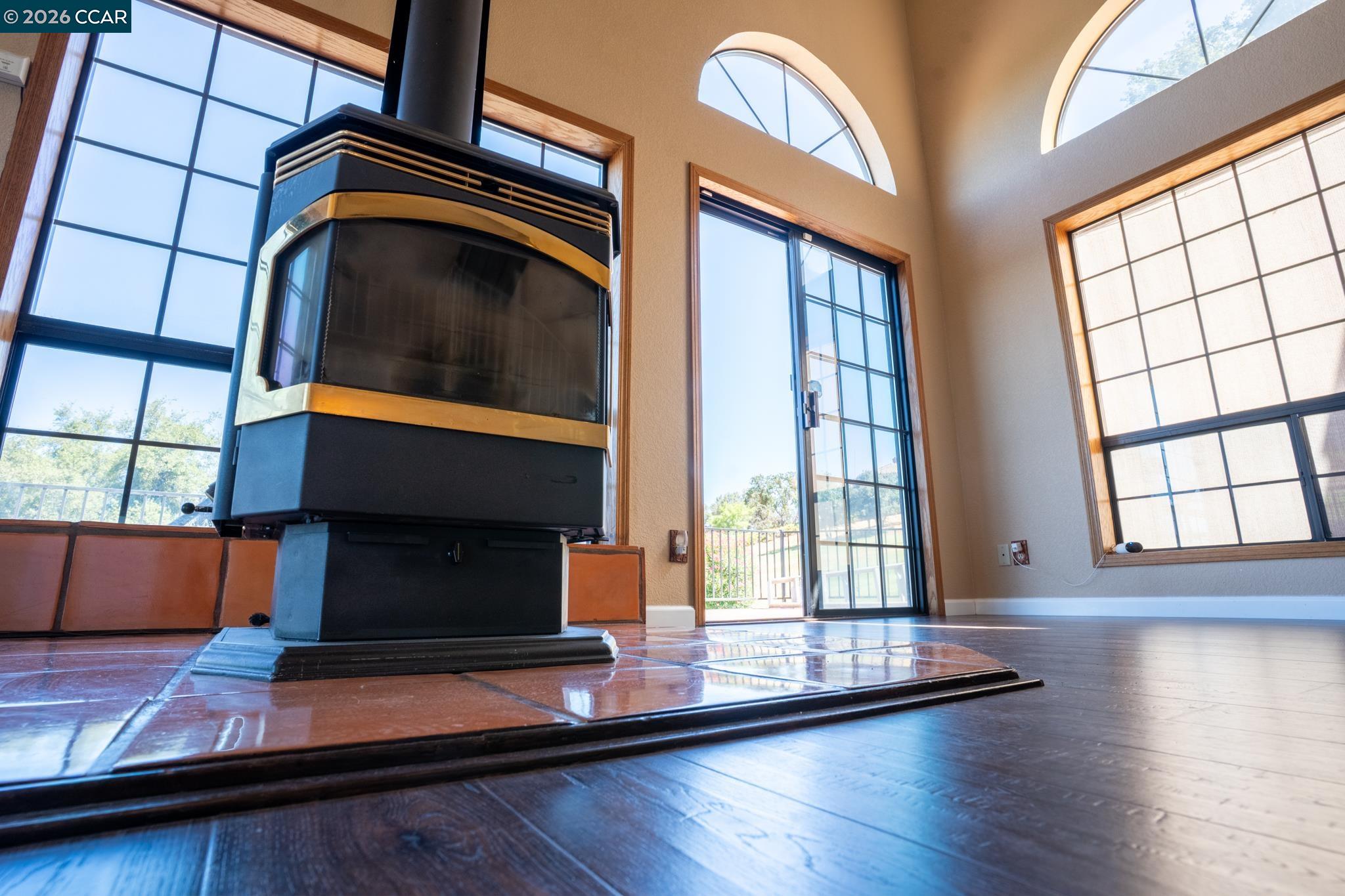 Detail Gallery Image 14 of 56 For 643 Old Course Ct, Valley Springs,  CA 95252 - 3 Beds | 2/1 Baths