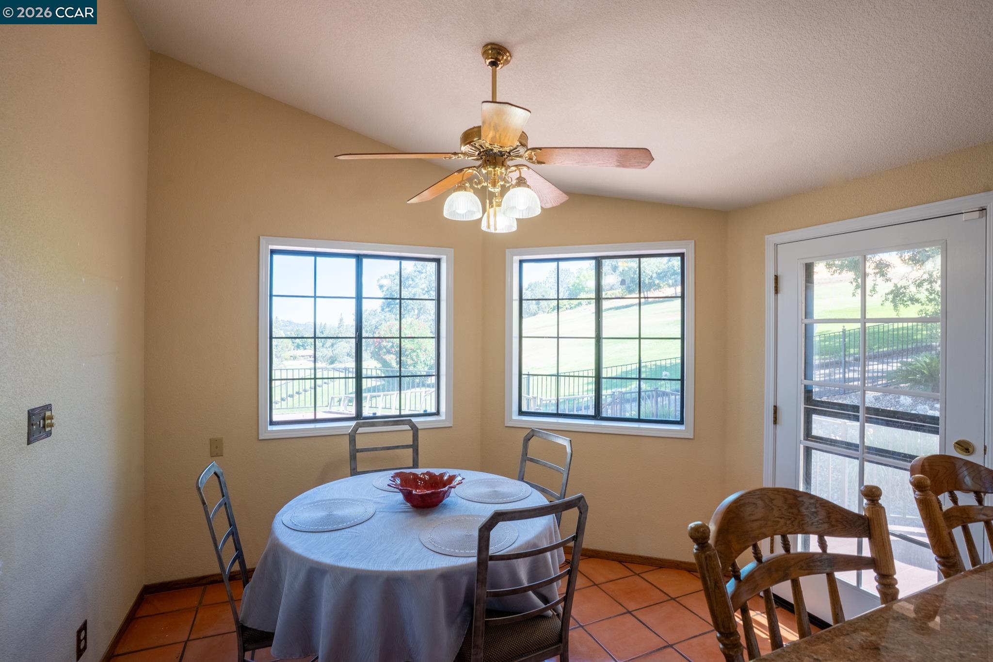 Detail Gallery Image 18 of 56 For 643 Old Course Ct, Valley Springs,  CA 95252 - 3 Beds | 2/1 Baths