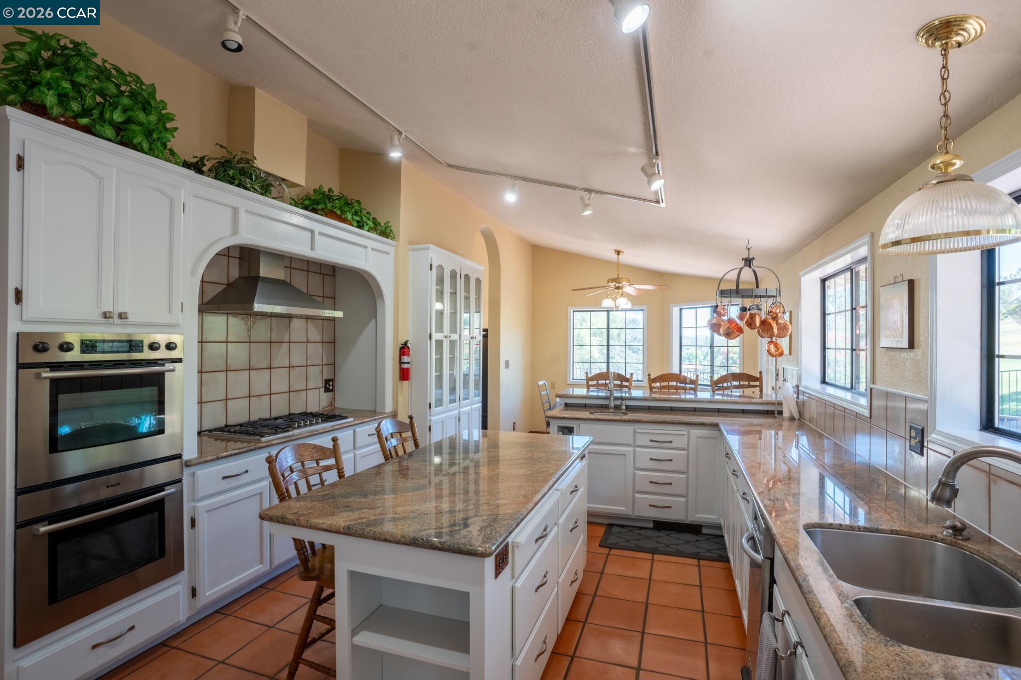 Detail Gallery Image 21 of 56 For 643 Old Course Ct, Valley Springs,  CA 95252 - 3 Beds | 2/1 Baths