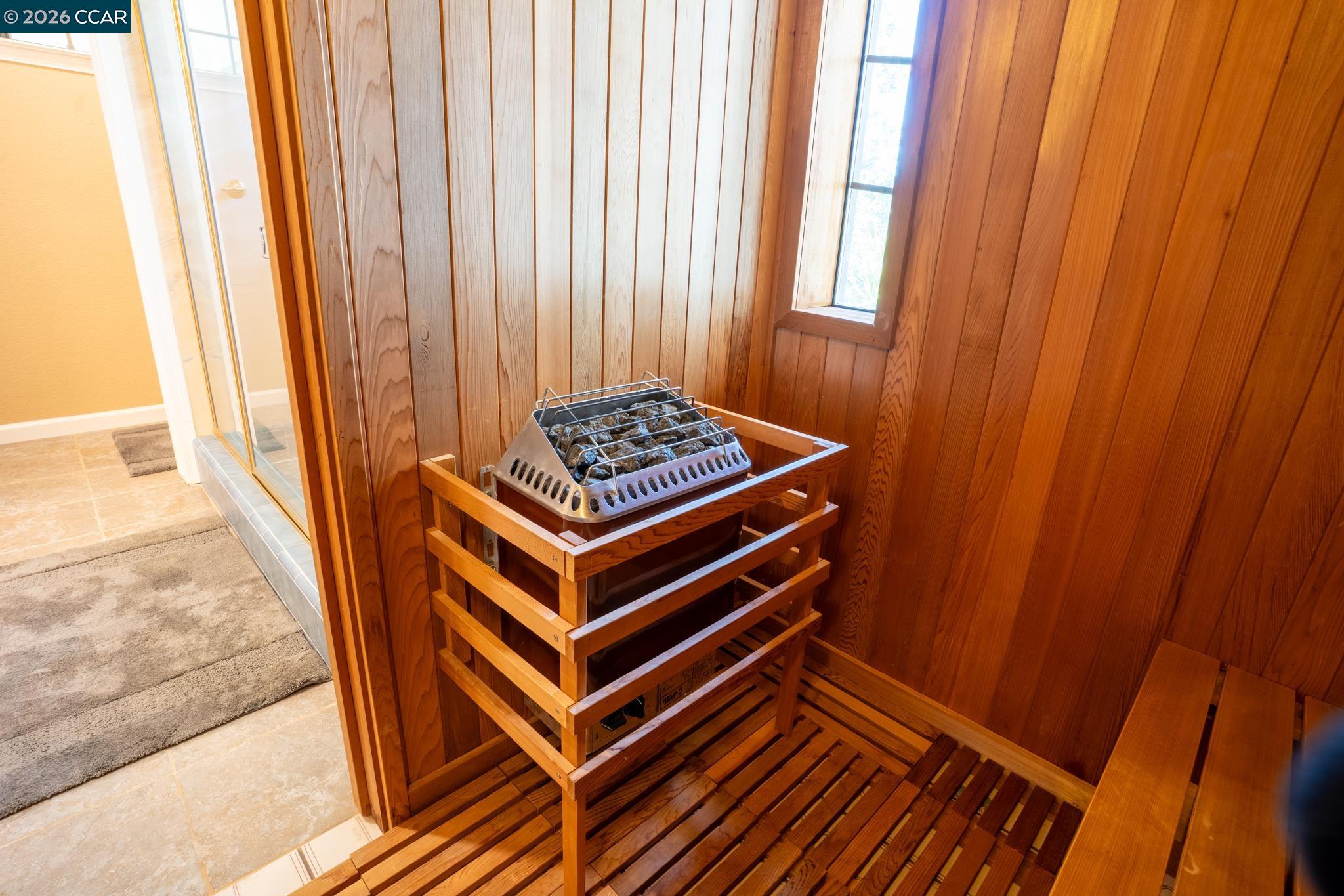 Detail Gallery Image 34 of 56 For 643 Old Course Ct, Valley Springs,  CA 95252 - 3 Beds | 2/1 Baths